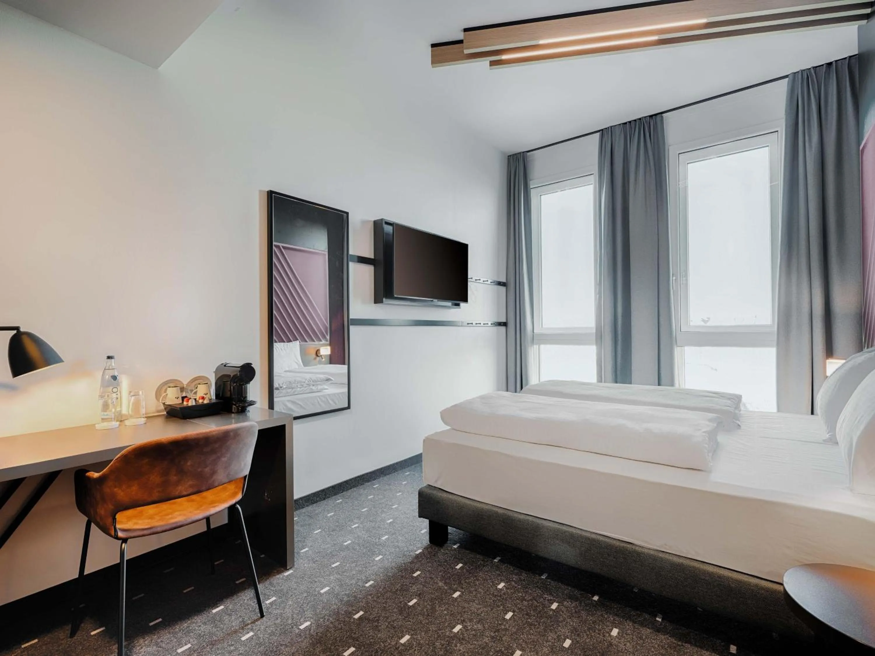 Photo of the whole room, Bed in B&B Hotel Nürnberg-West