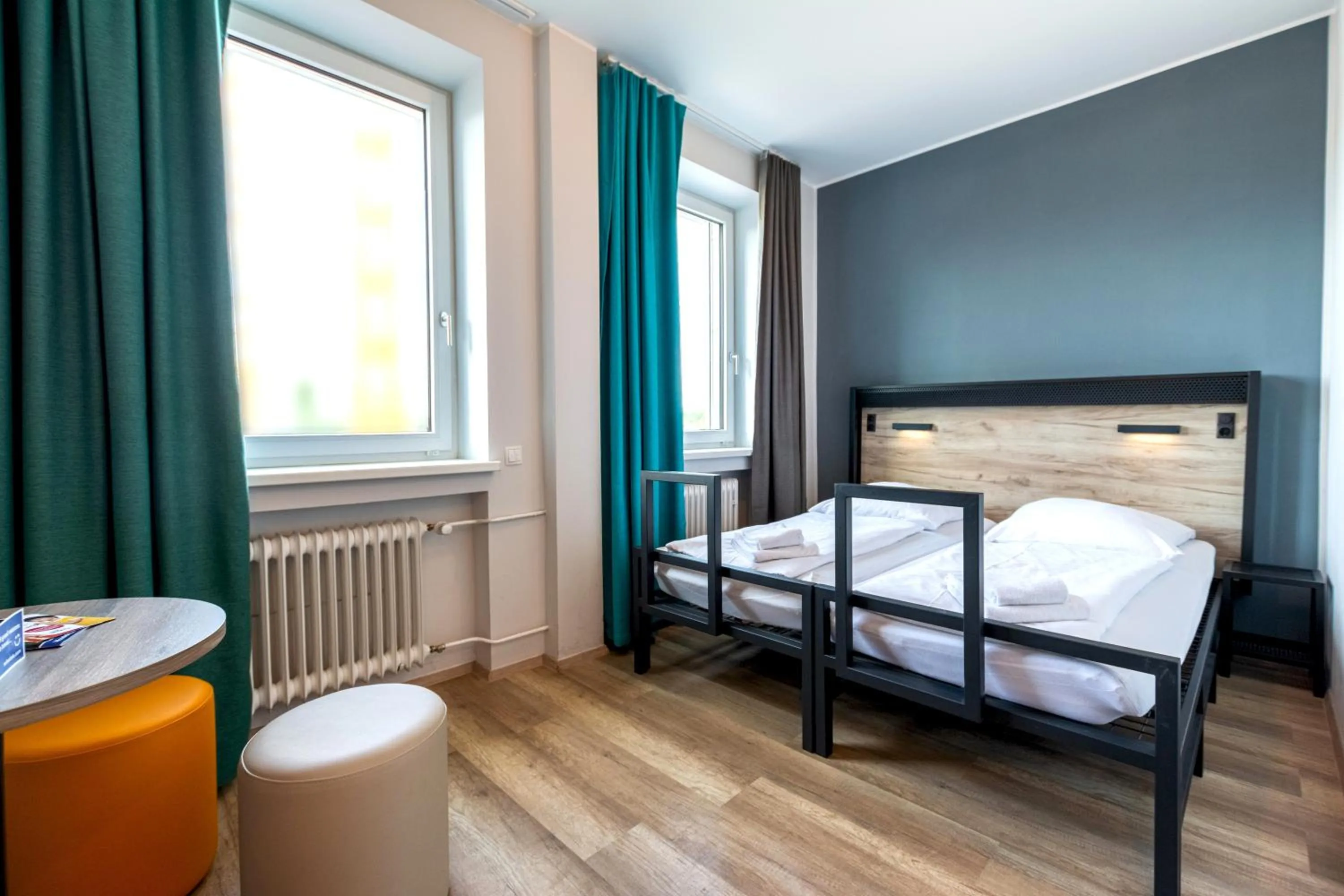 Photo of the whole room, Bed in a&o München Laim