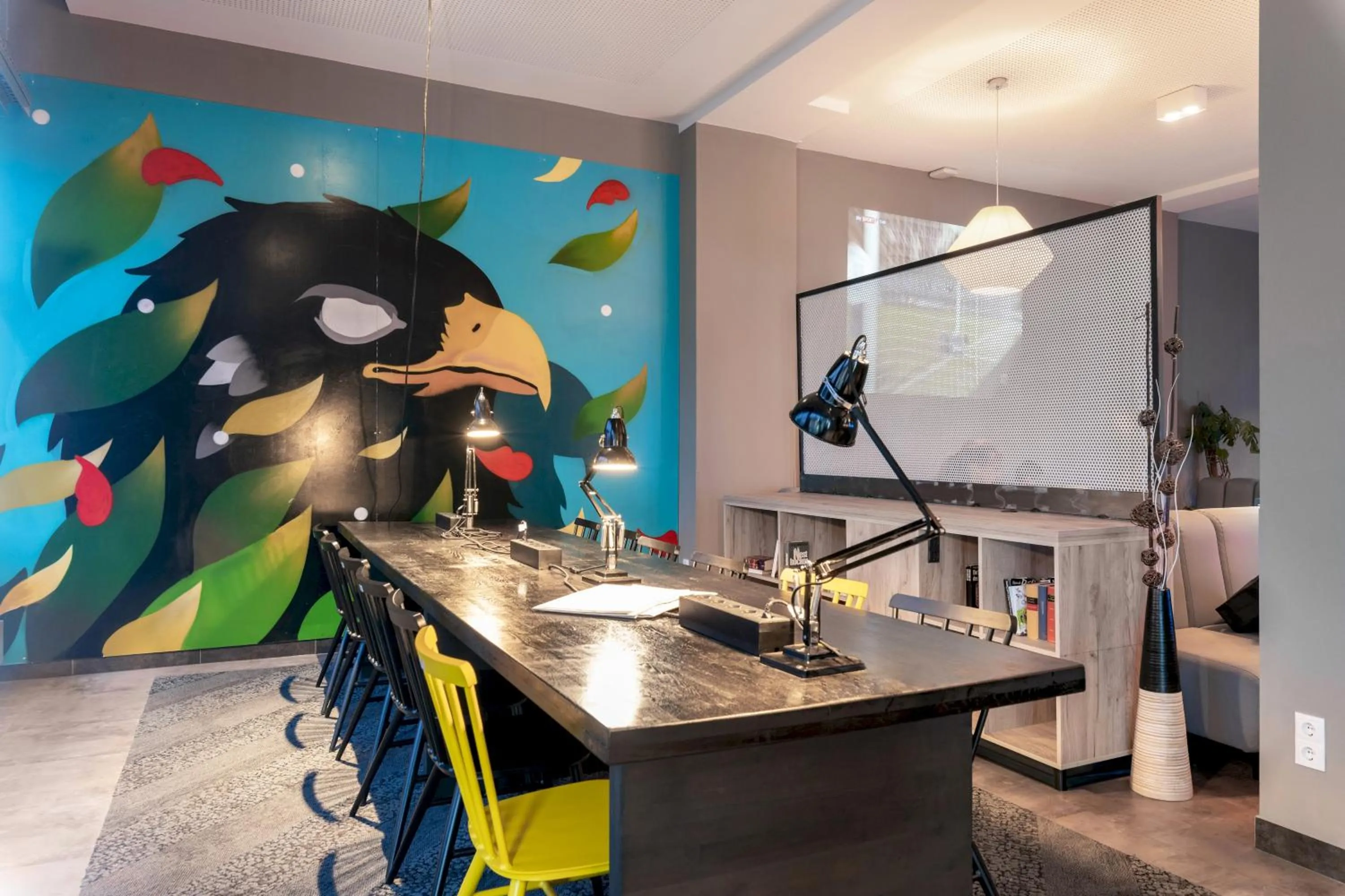 Lounge or bar in a&o München Laim