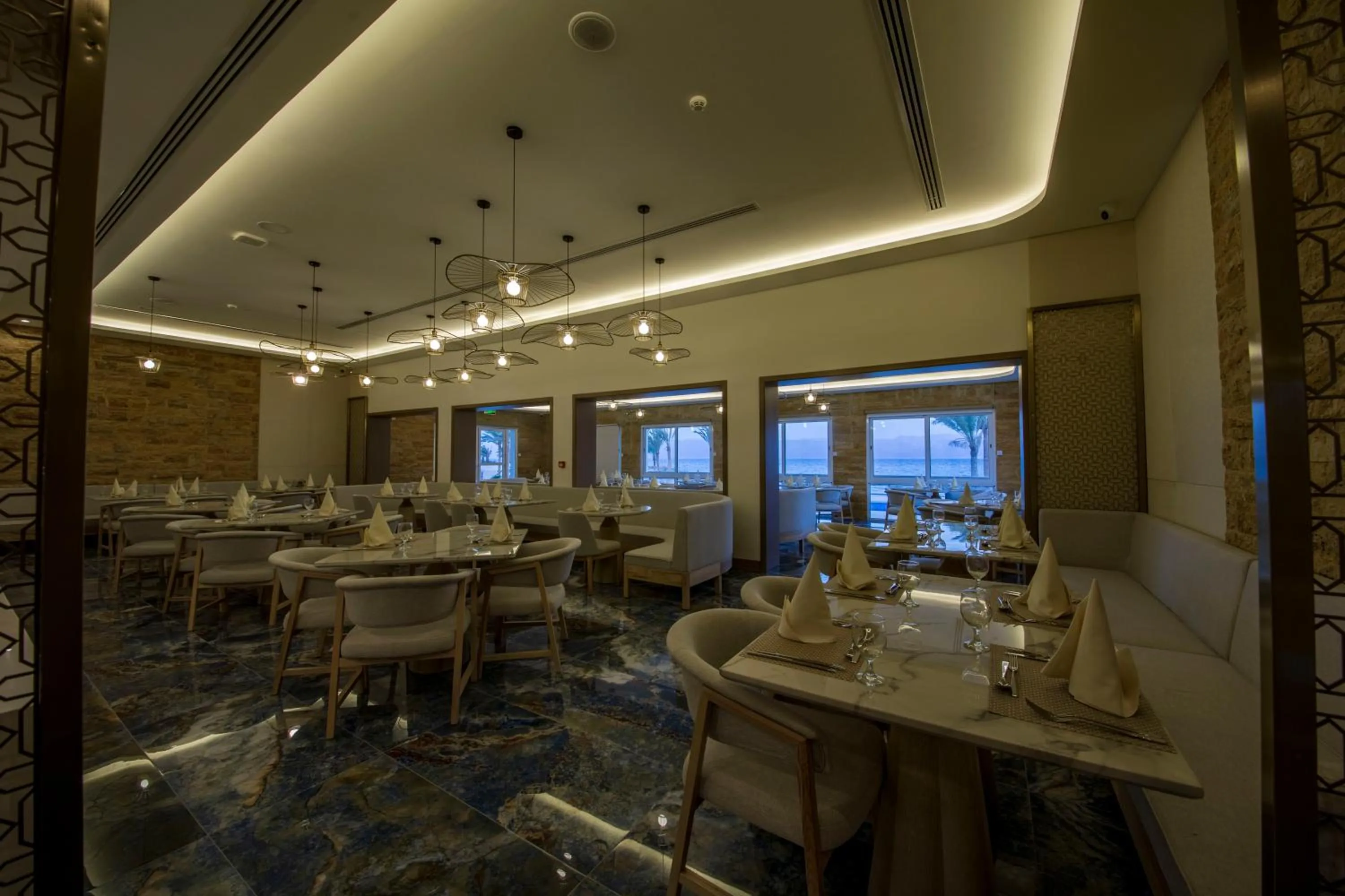 Restaurant/places to eat in Luxotel Aqaba Beach Resort & Spa Only 15 years plus