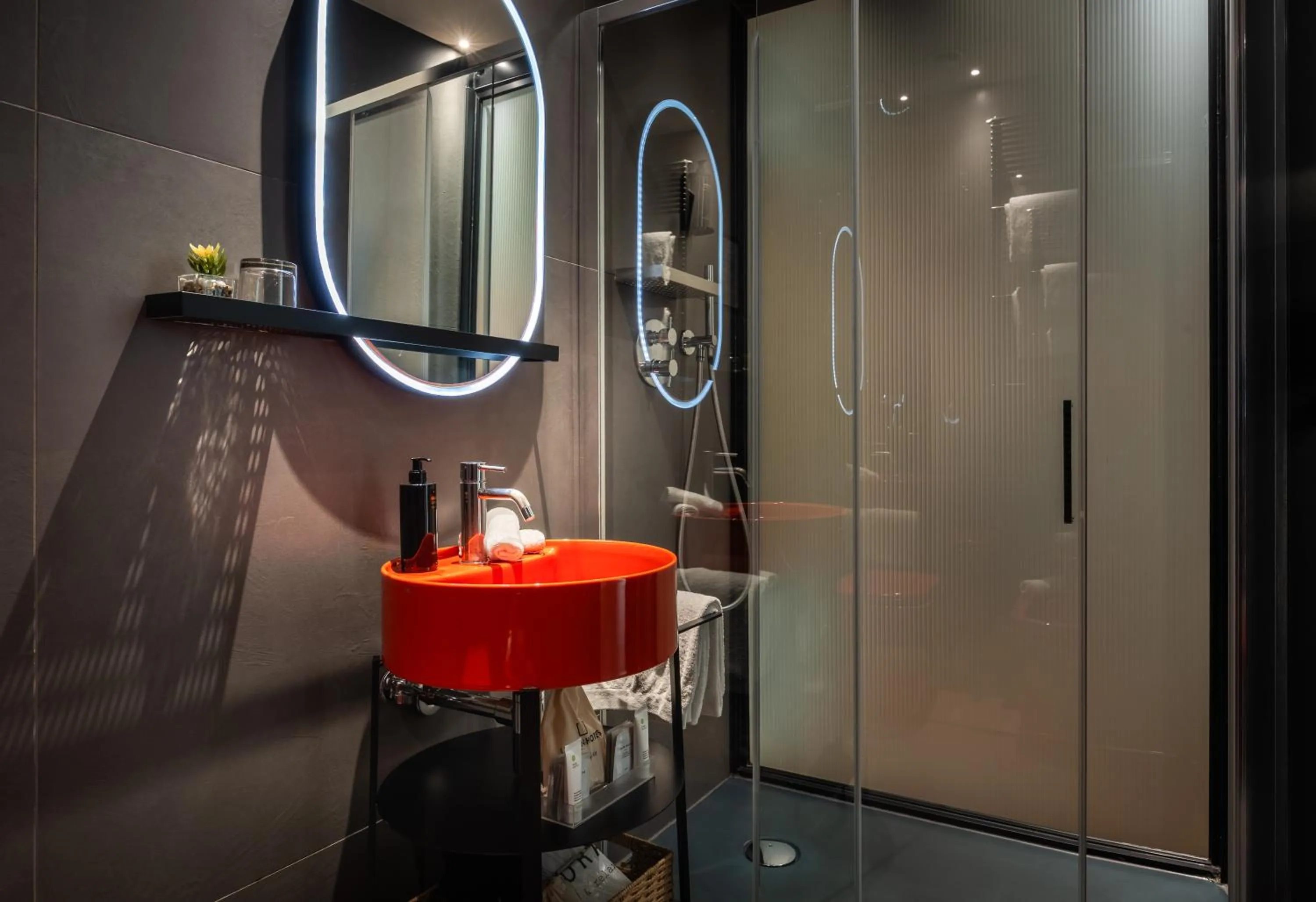 Shower in The Market Urban Hotel