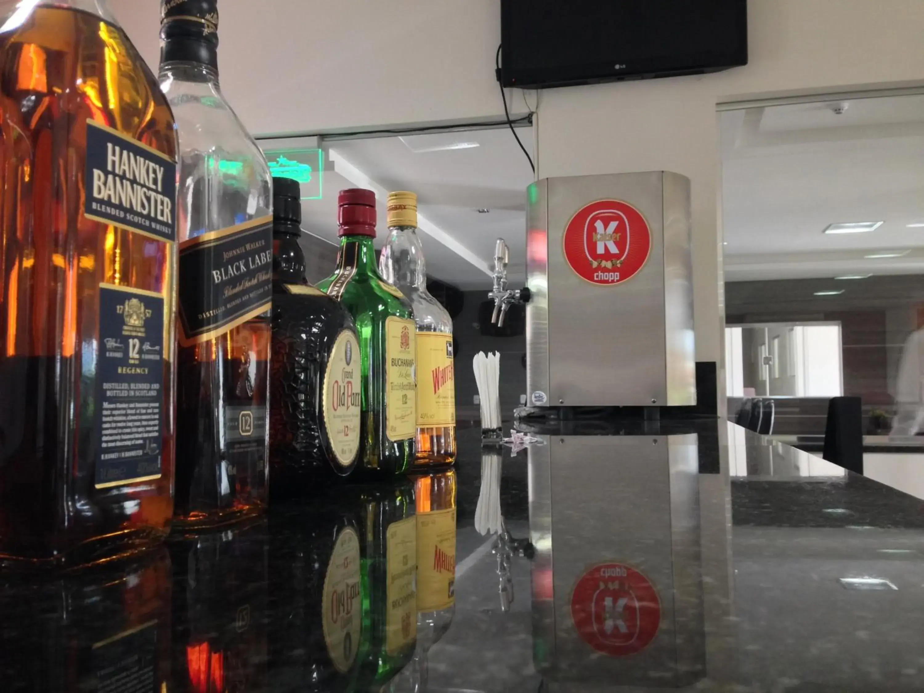 Restaurant/places to eat in Tezla Hotel Restaurant/places to eat in Tezla Hotel