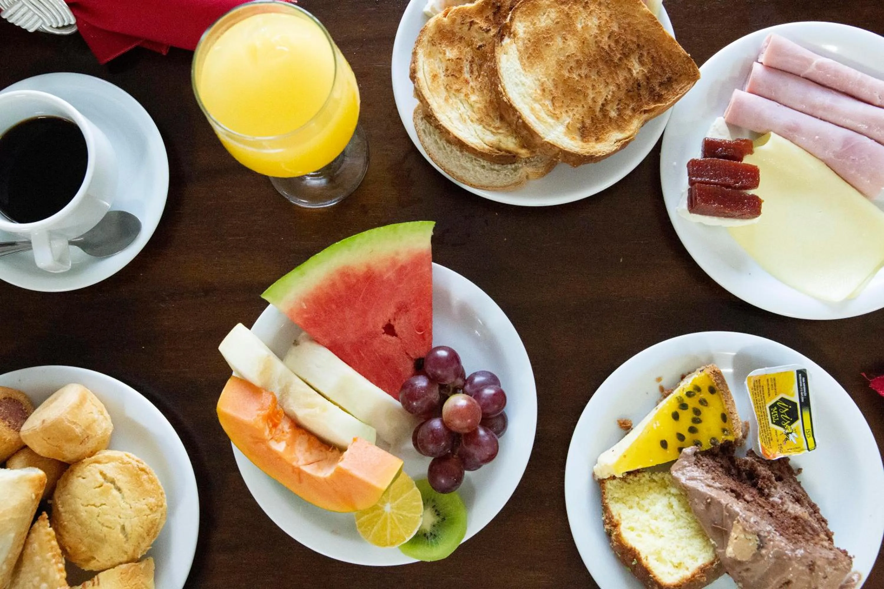 Food and drinks in Tezla Hotel