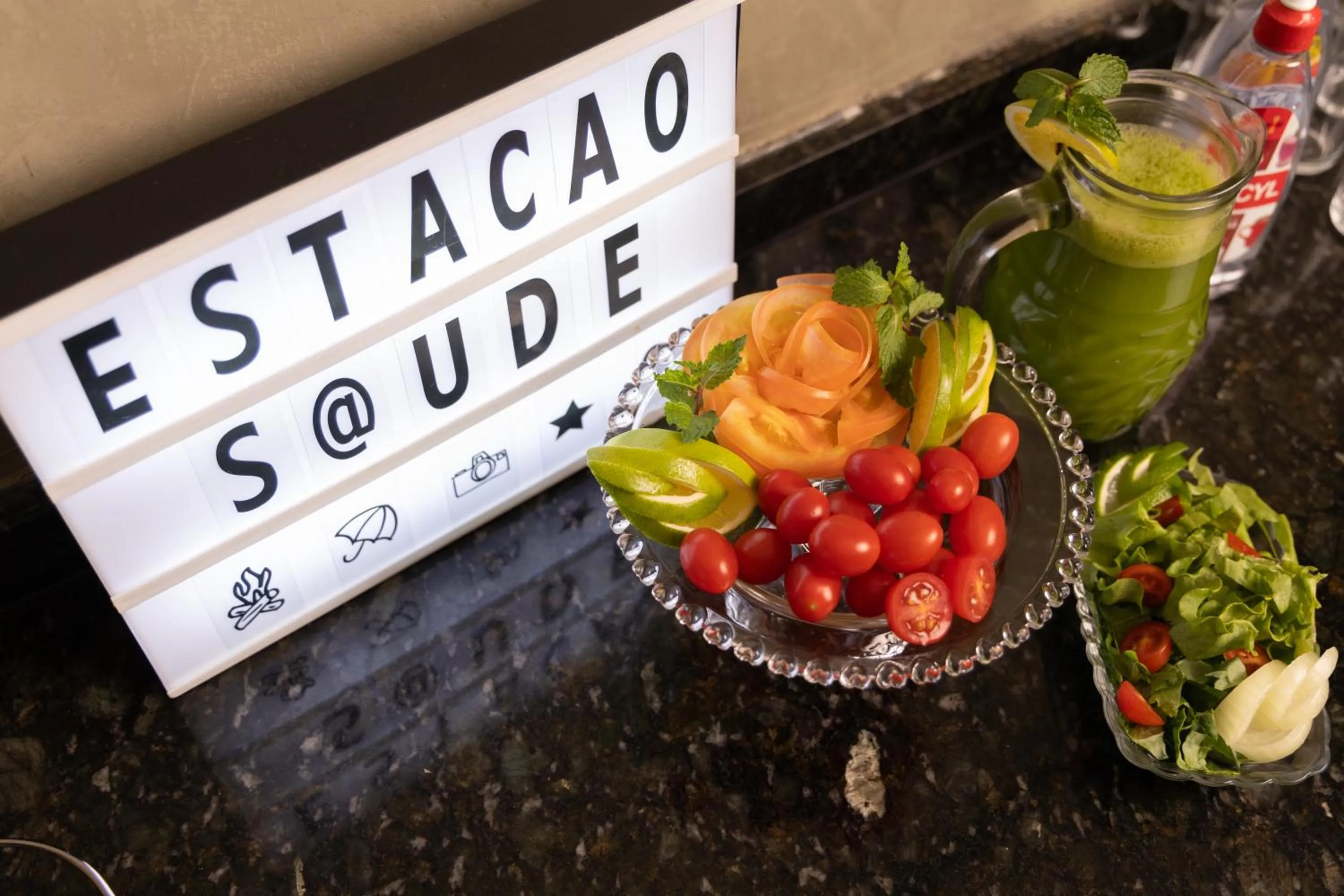 Food and drinks in Tezla Hotel