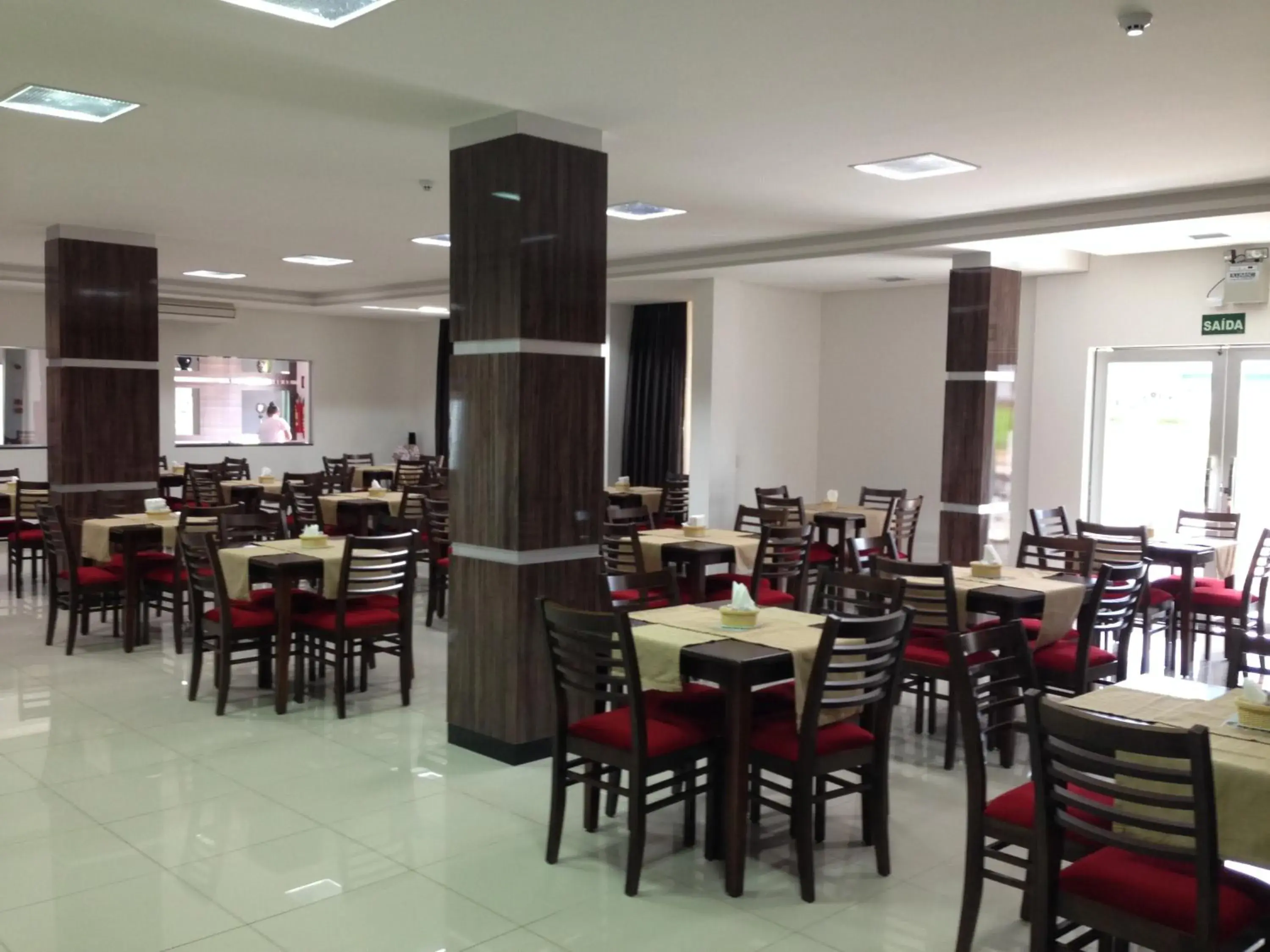 Restaurant/places to eat in Tezla Hotel Restaurant/places to eat in Tezla Hotel