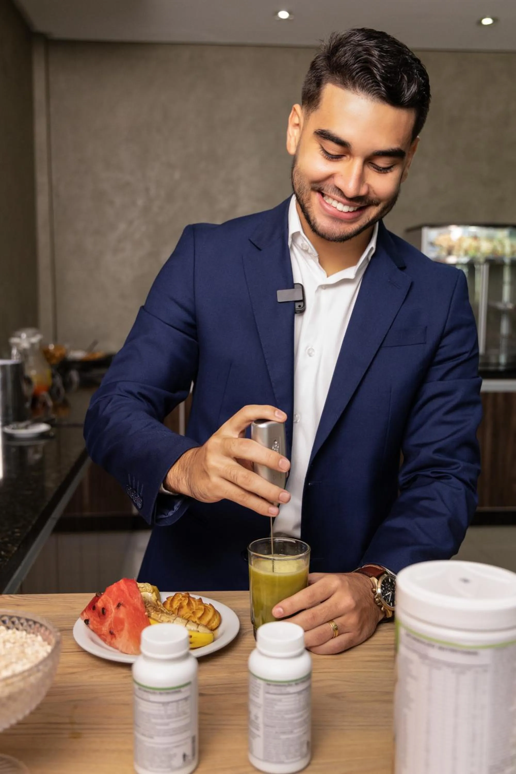 Restaurant/places to eat in Tezla Hotel