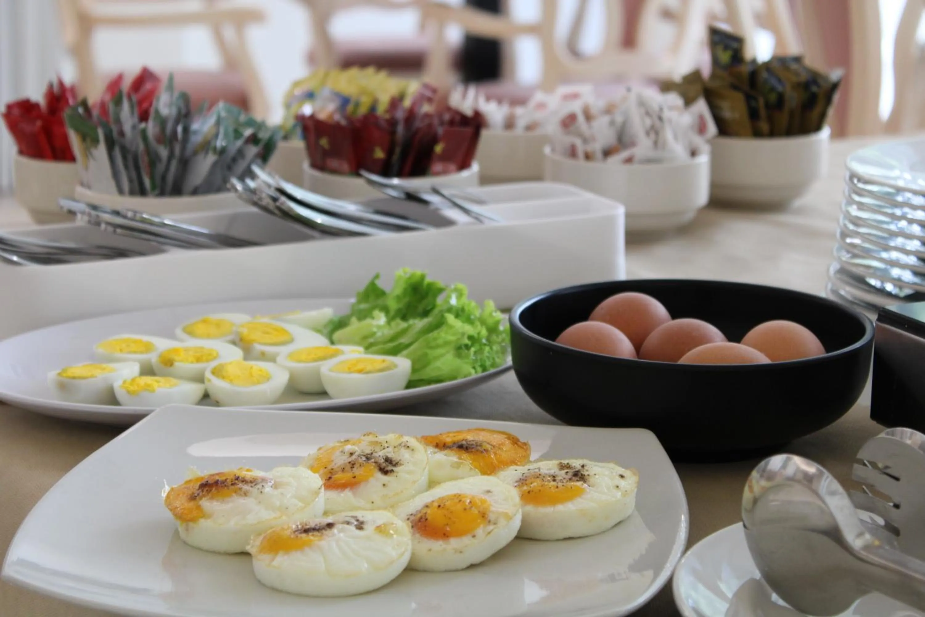 Breakfast in Hotel Royal Plaza