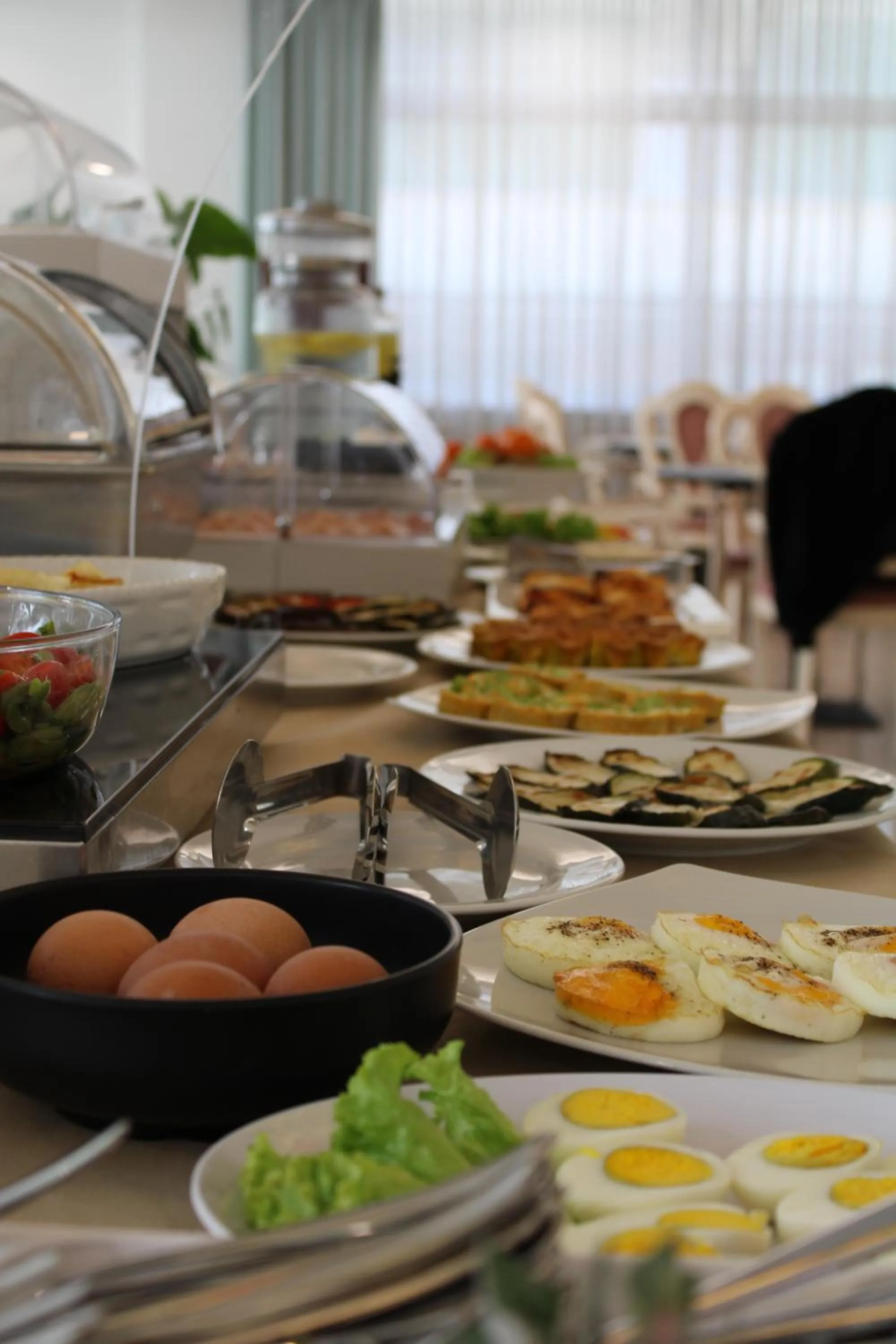 Breakfast in Hotel Royal Plaza