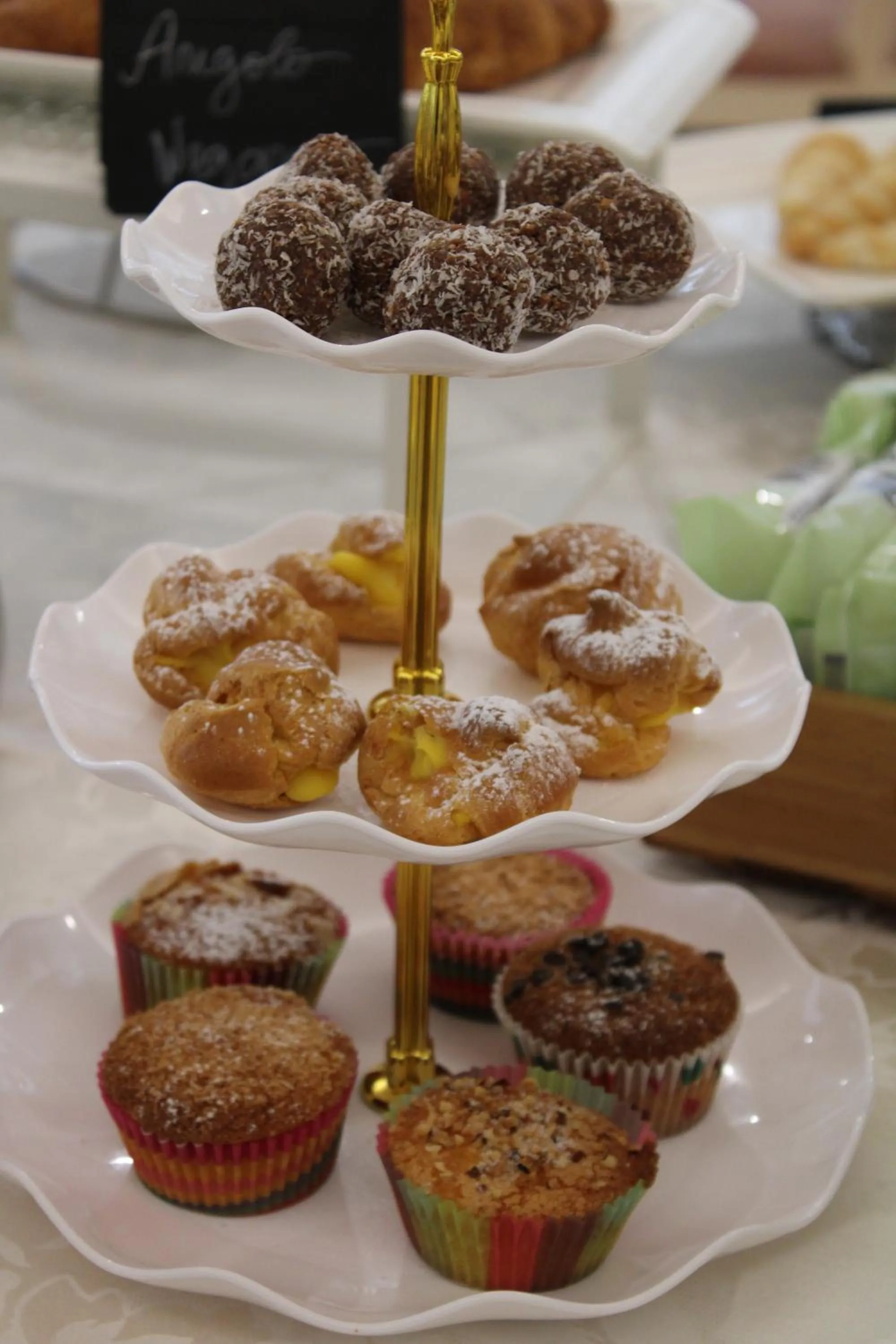 Breakfast in Hotel Royal Plaza