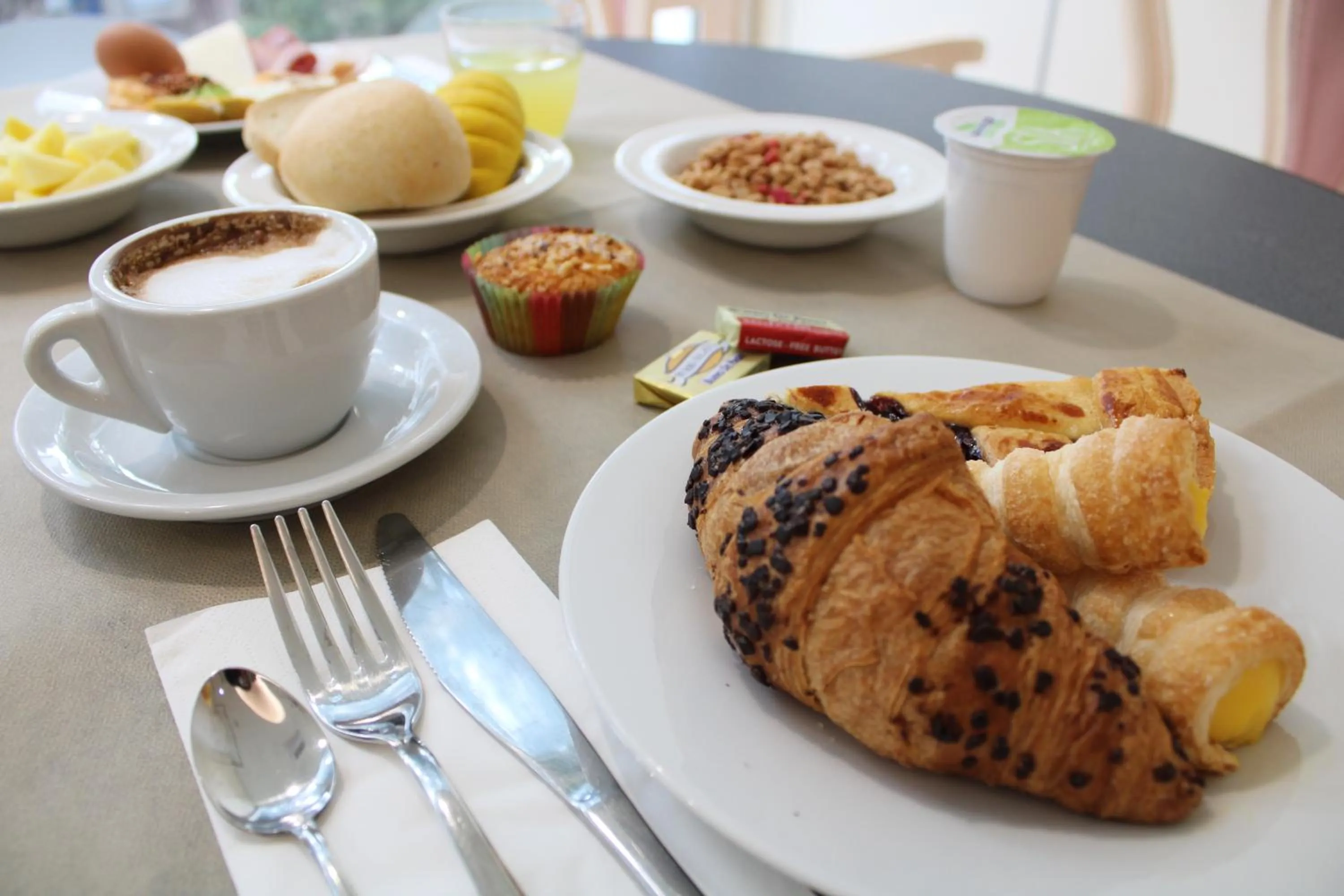 Breakfast in Hotel Royal Plaza