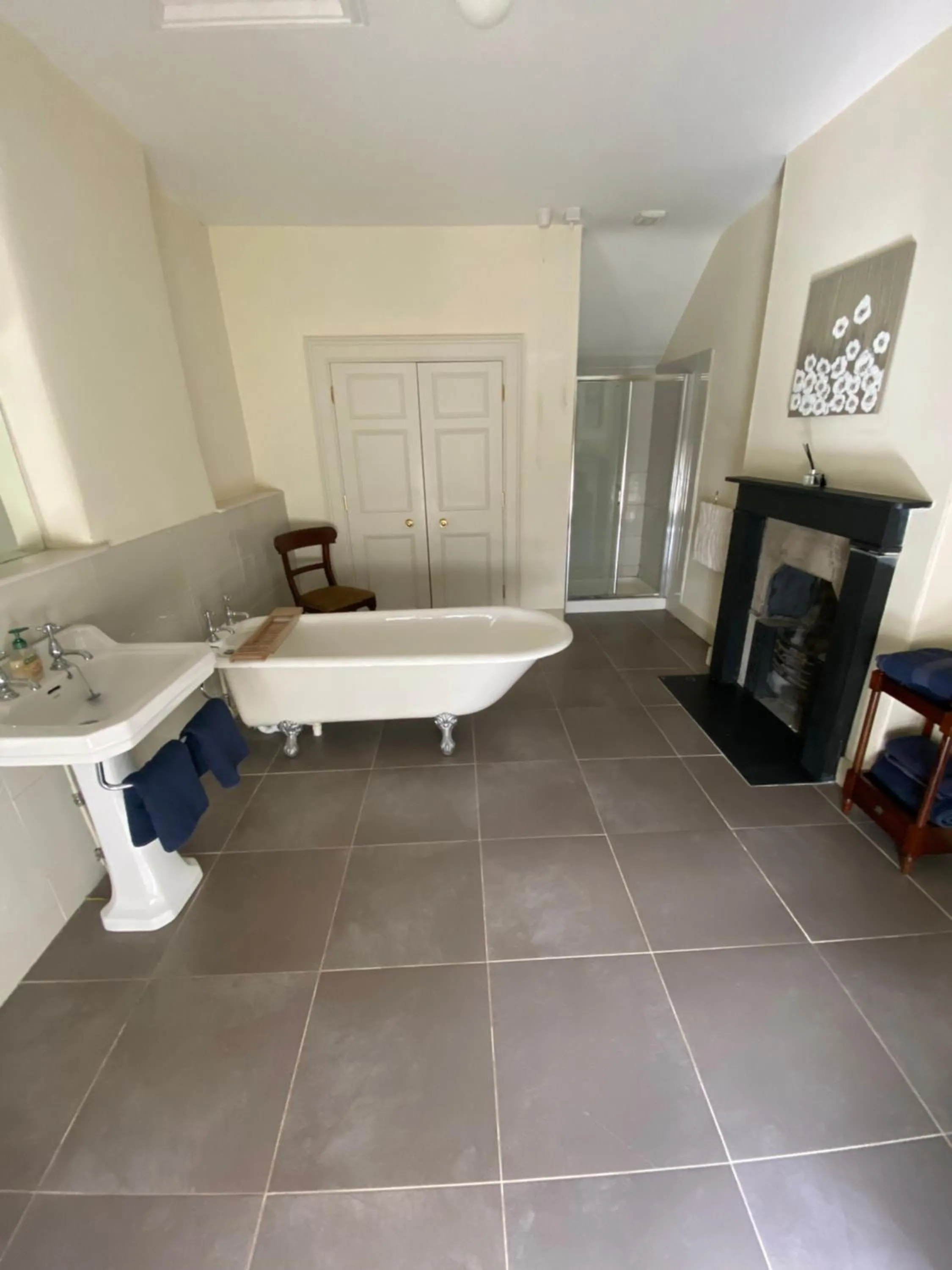 2 Bed Courtyard Apartment at Rockfield House Kells in Meath - Short Term Let