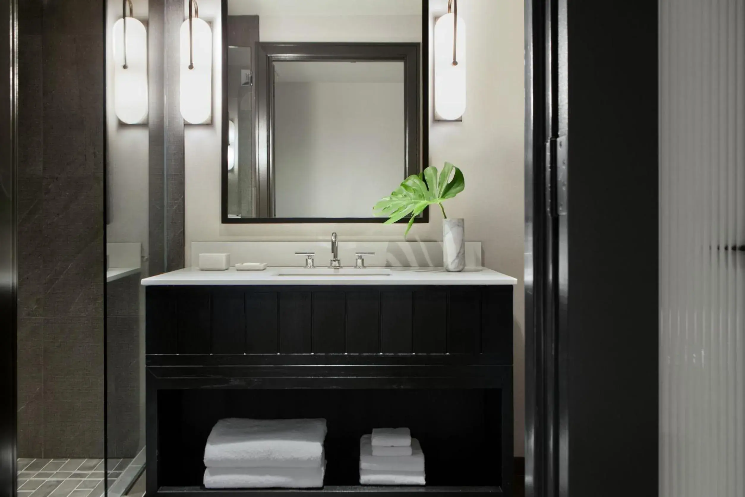 Premium Queen Room with Two Queen Beds and City View in Kimpton Shane Atlanta by IHG Premium Queen Room with Two Queen Beds and City View in Kimpton Shane Atlanta by IHG