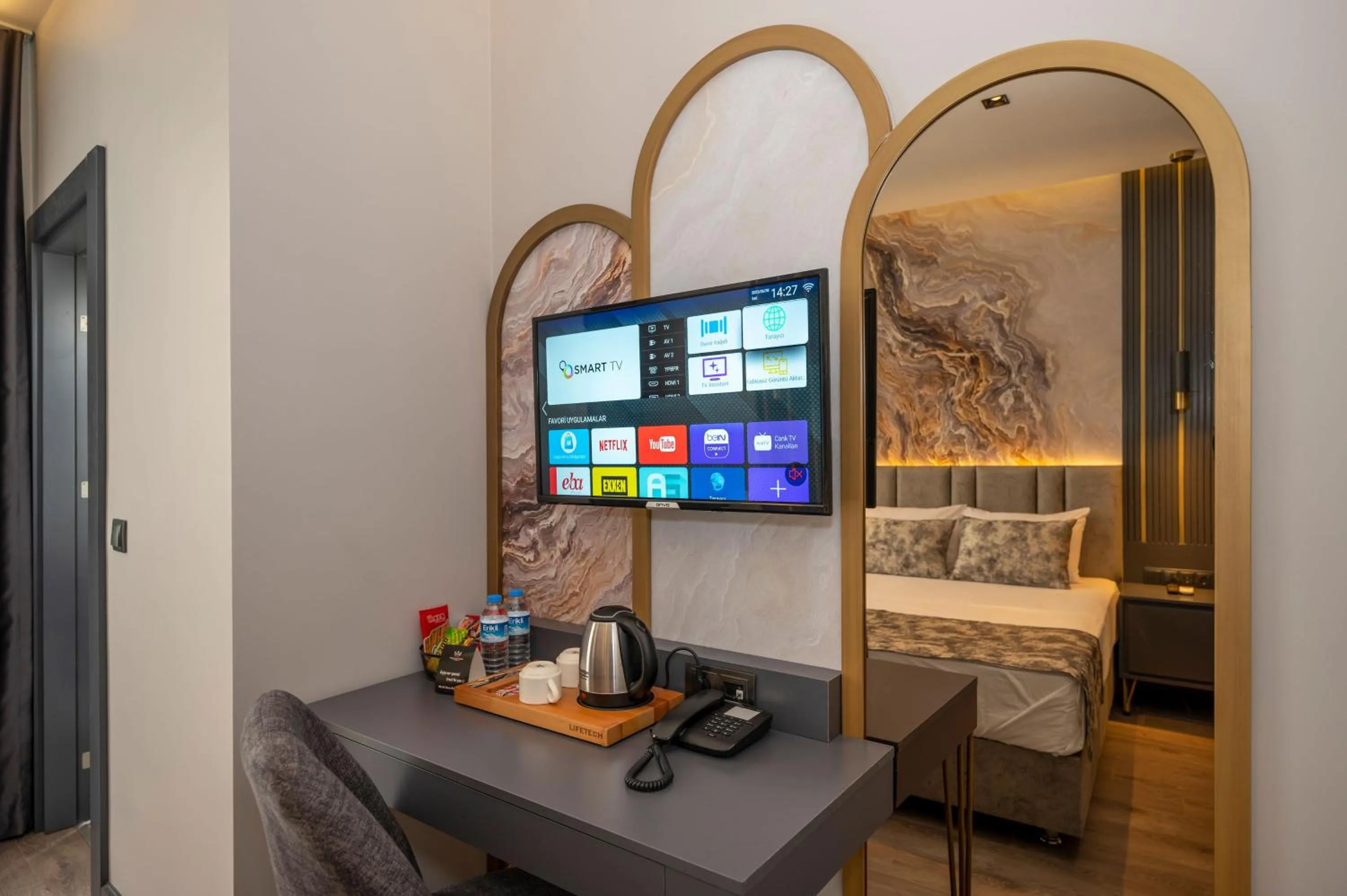 Coffee/tea facilities, Bed in World Class Hotel - Istanbul Airport