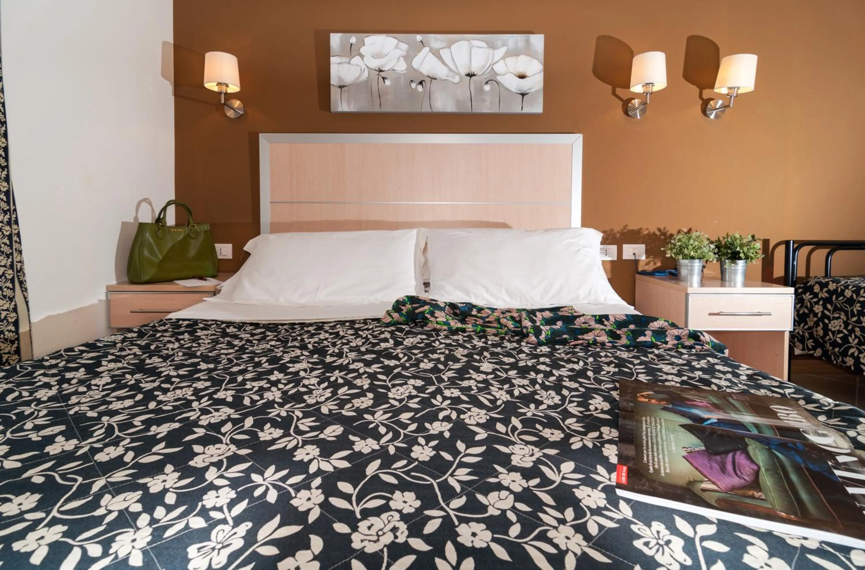 Lounge or bar, Bed in Residence T2