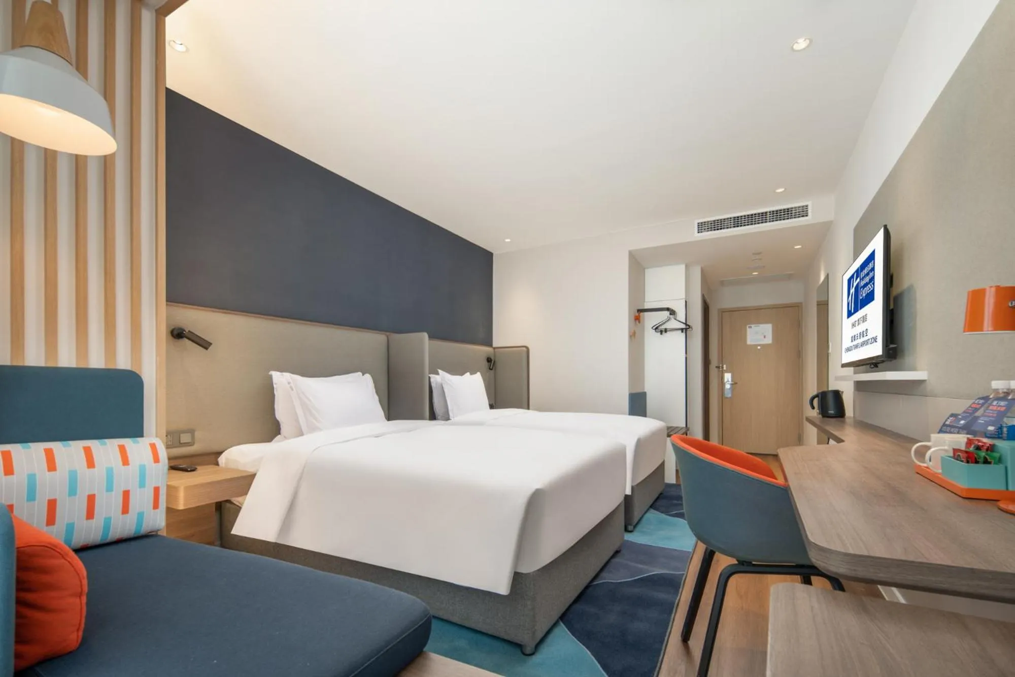 Bed in Holiday Inn Express Chengdu Tianfu Airport Zone by IHG
