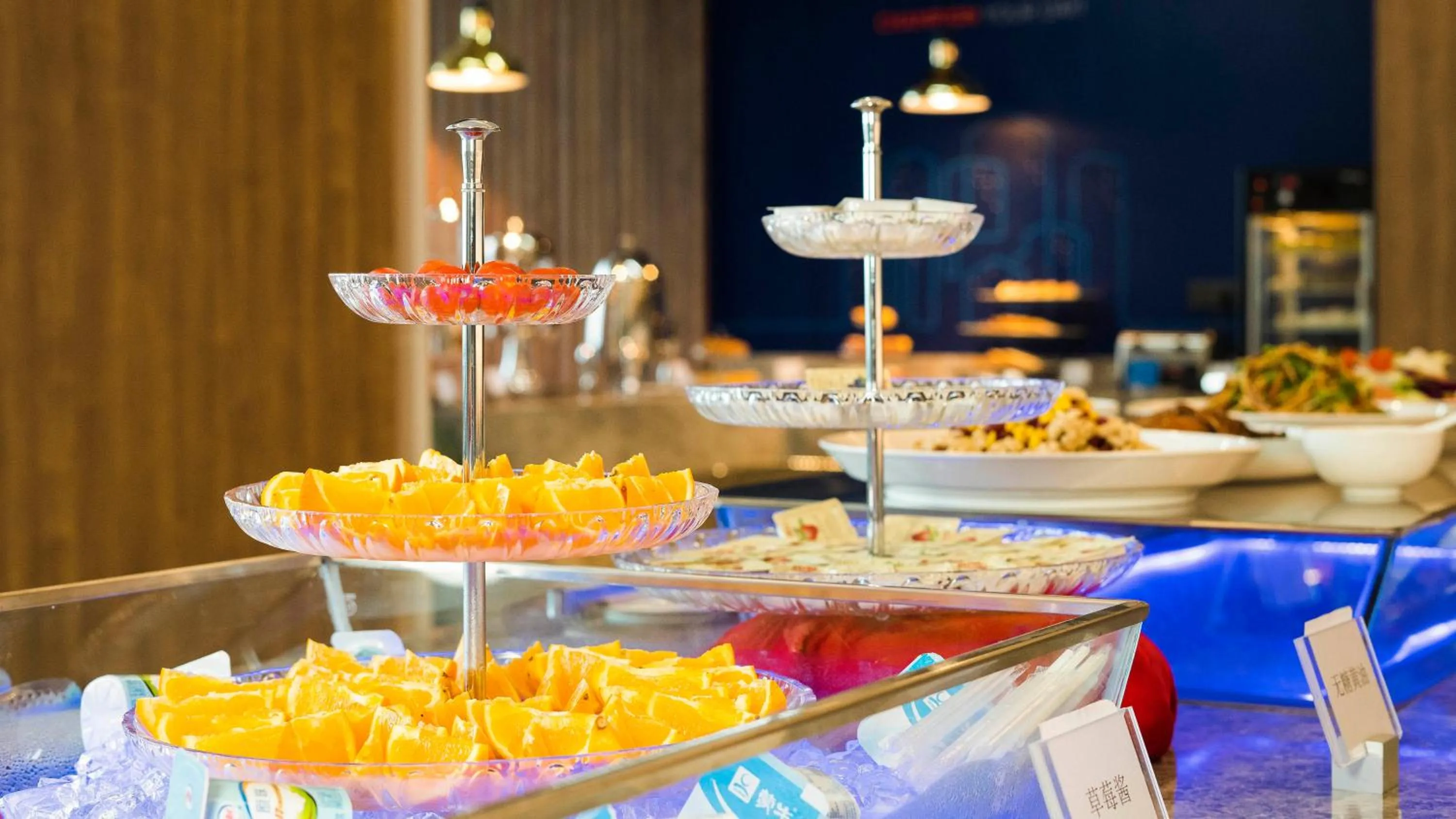 Restaurant/places to eat in Holiday Inn Express Chengdu Tianfu Airport Zone by IHG