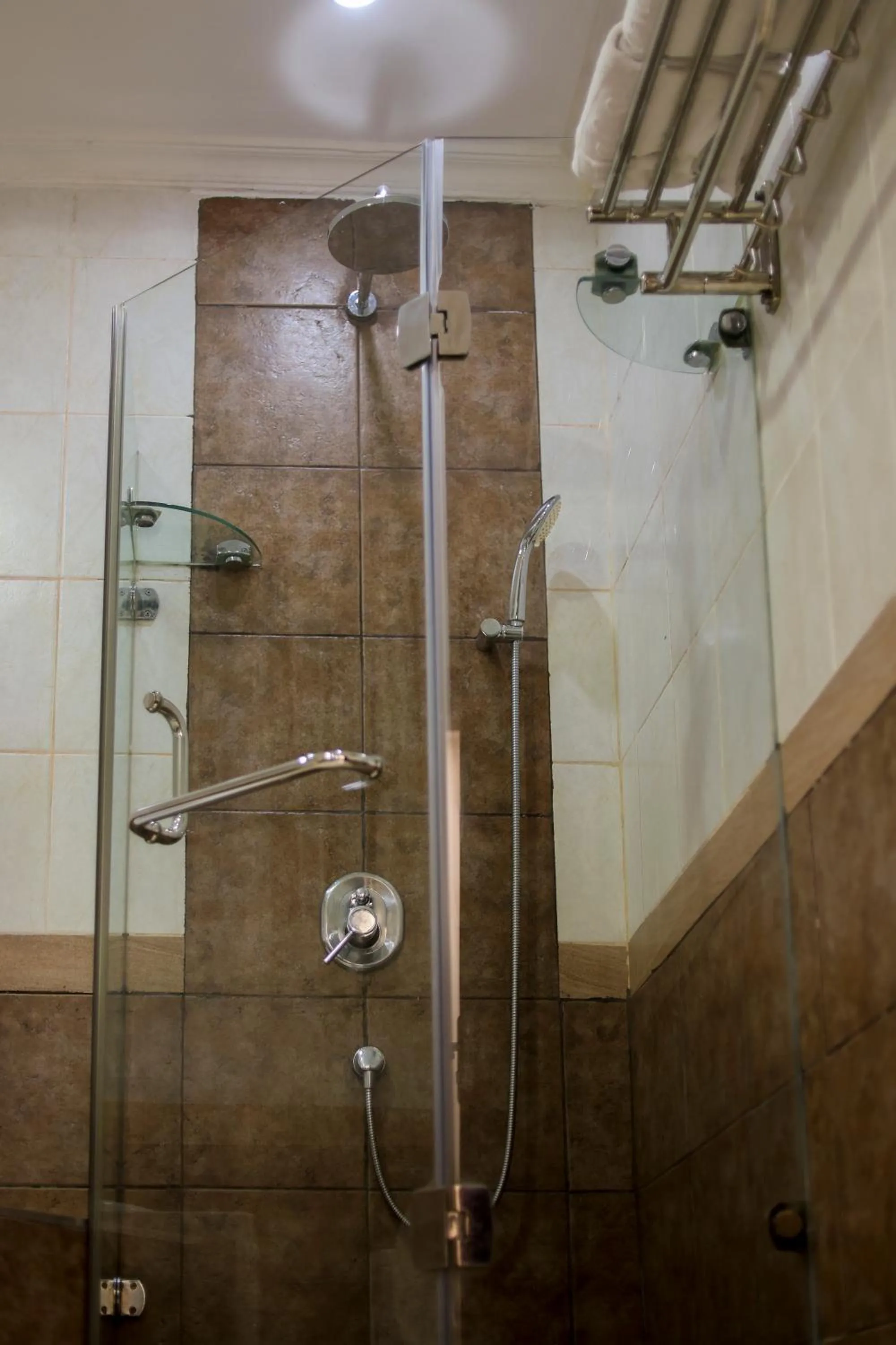 Royal Suites Hotel-Kampala