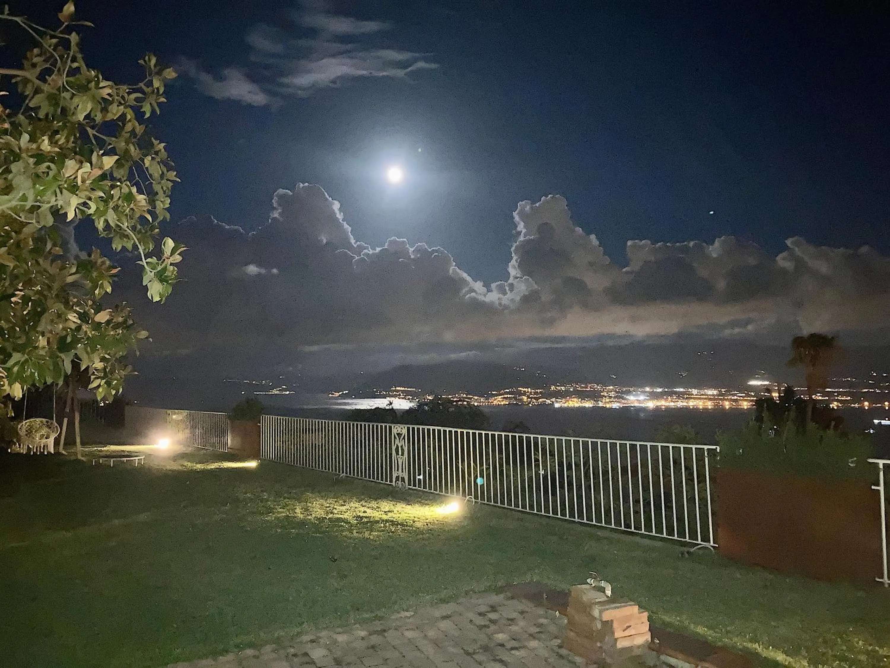 Night in Villa Scilla e Cariddi