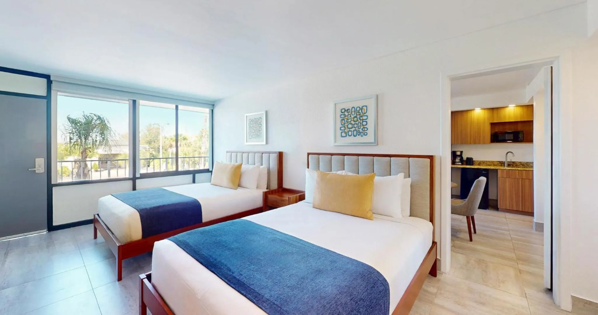 Bed in Park Royal Orlando