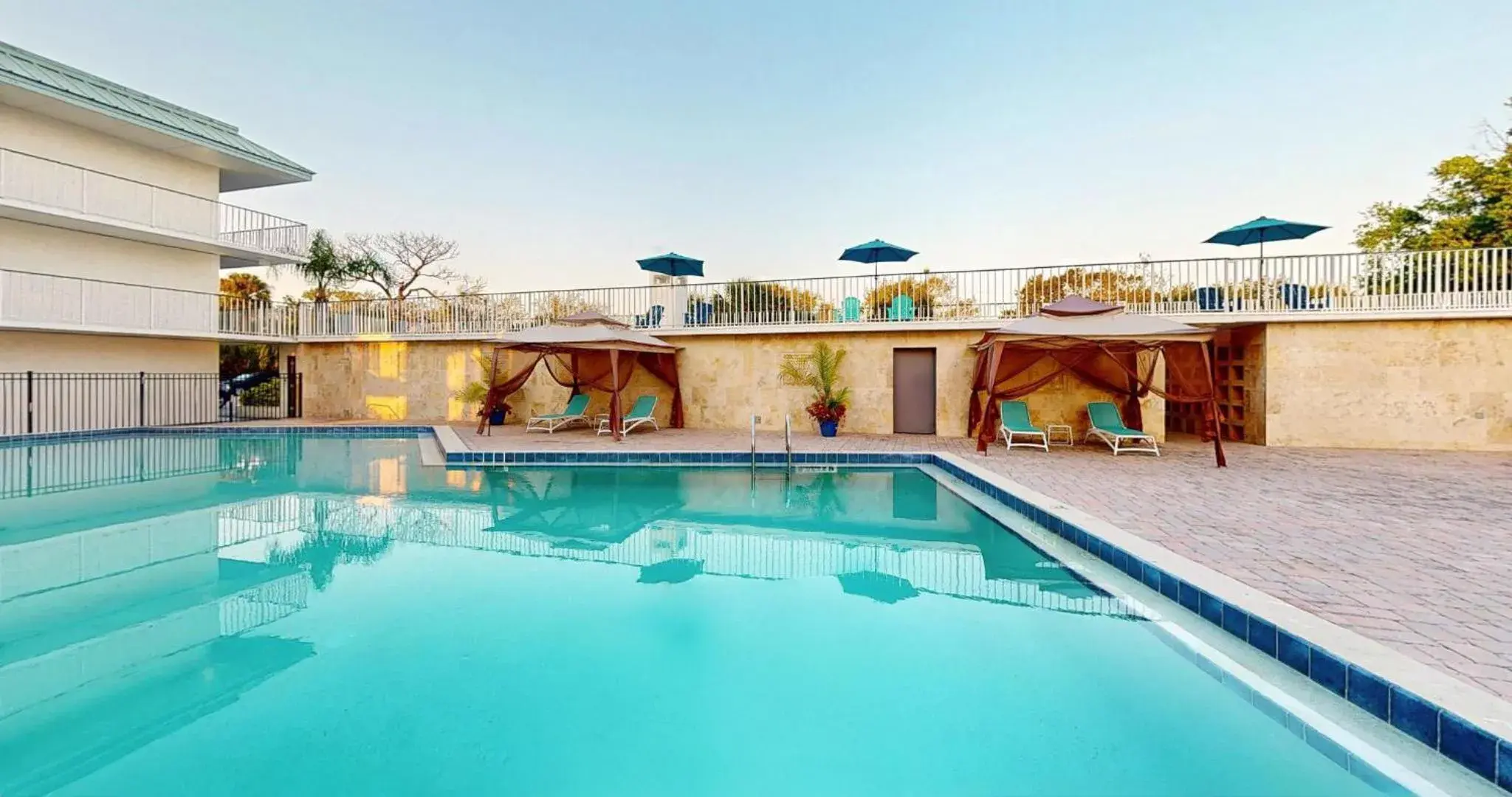 Pool view in Park Royal Orlando Pool view in Park Royal Orlando