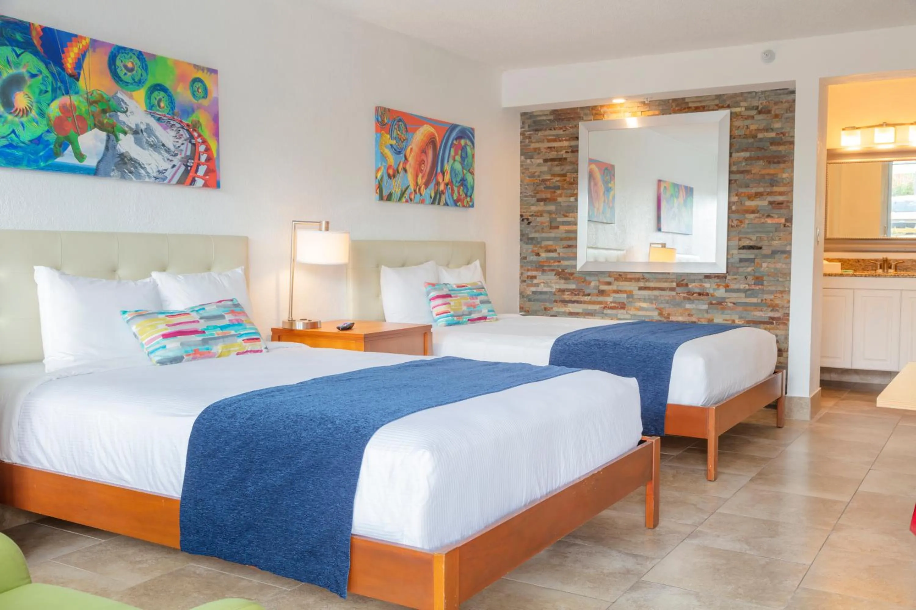 Executive Queen Room with Two Queen Beds in Park Royal Orlando