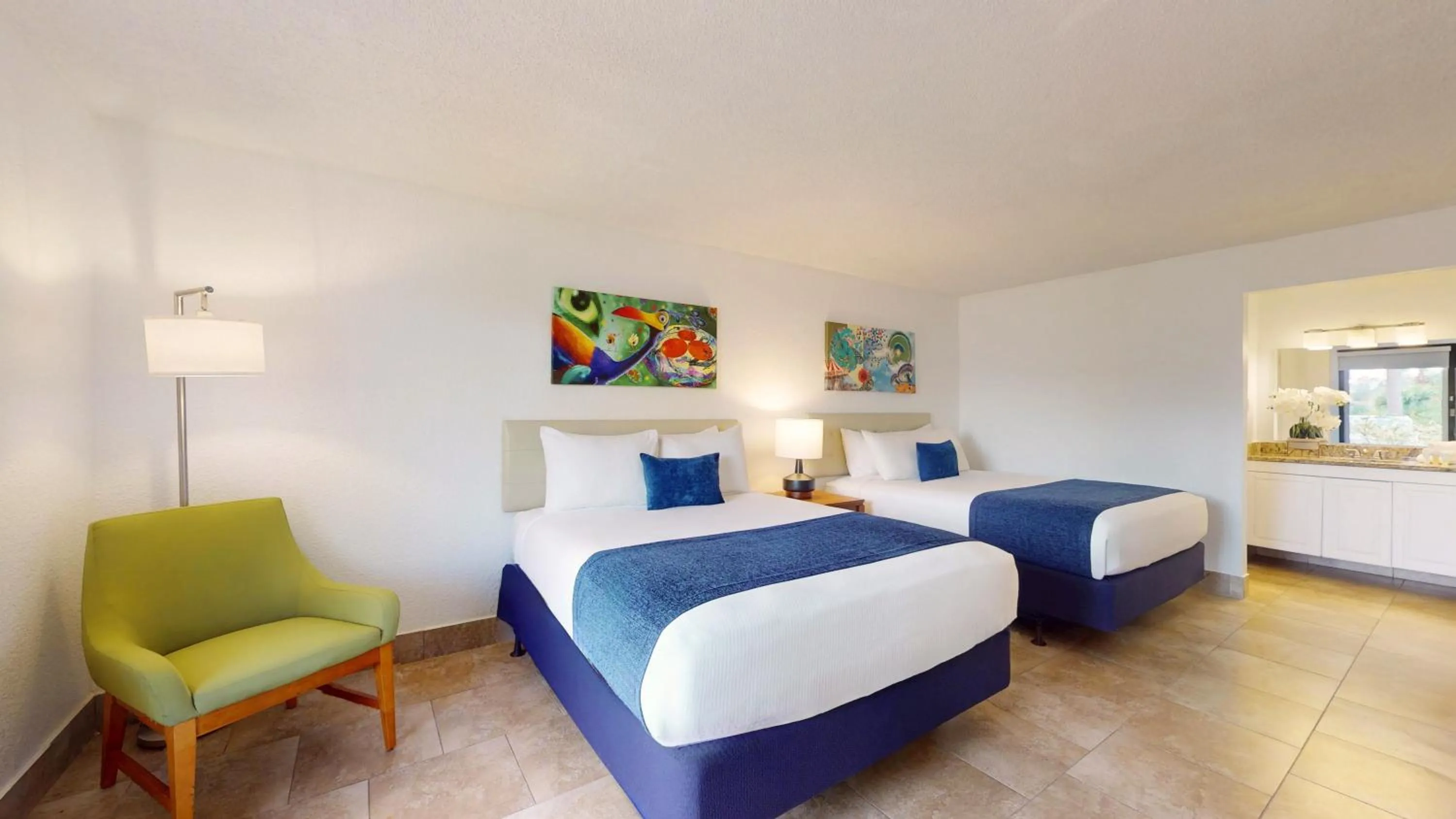 Bed in Park Royal Orlando