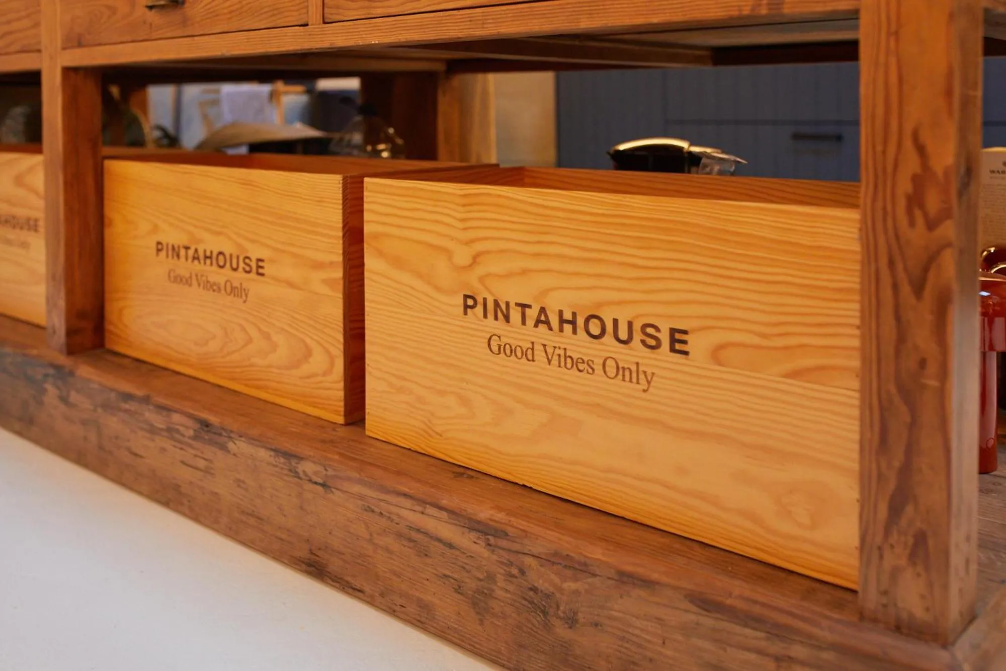 THE PINTA Boutique