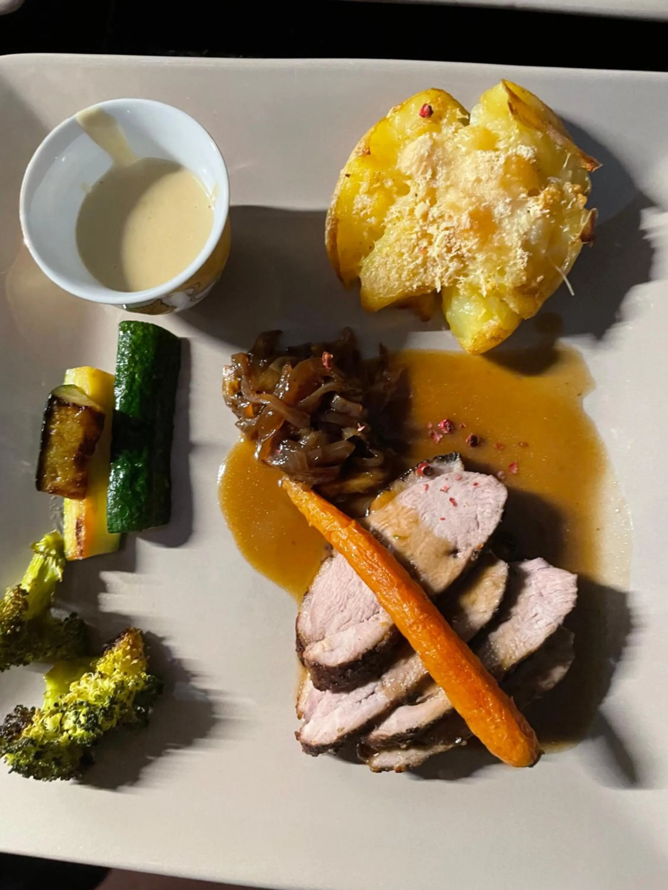 Restaurant/places to eat in CheRiedel Bed & Breakfast & Art Gallery