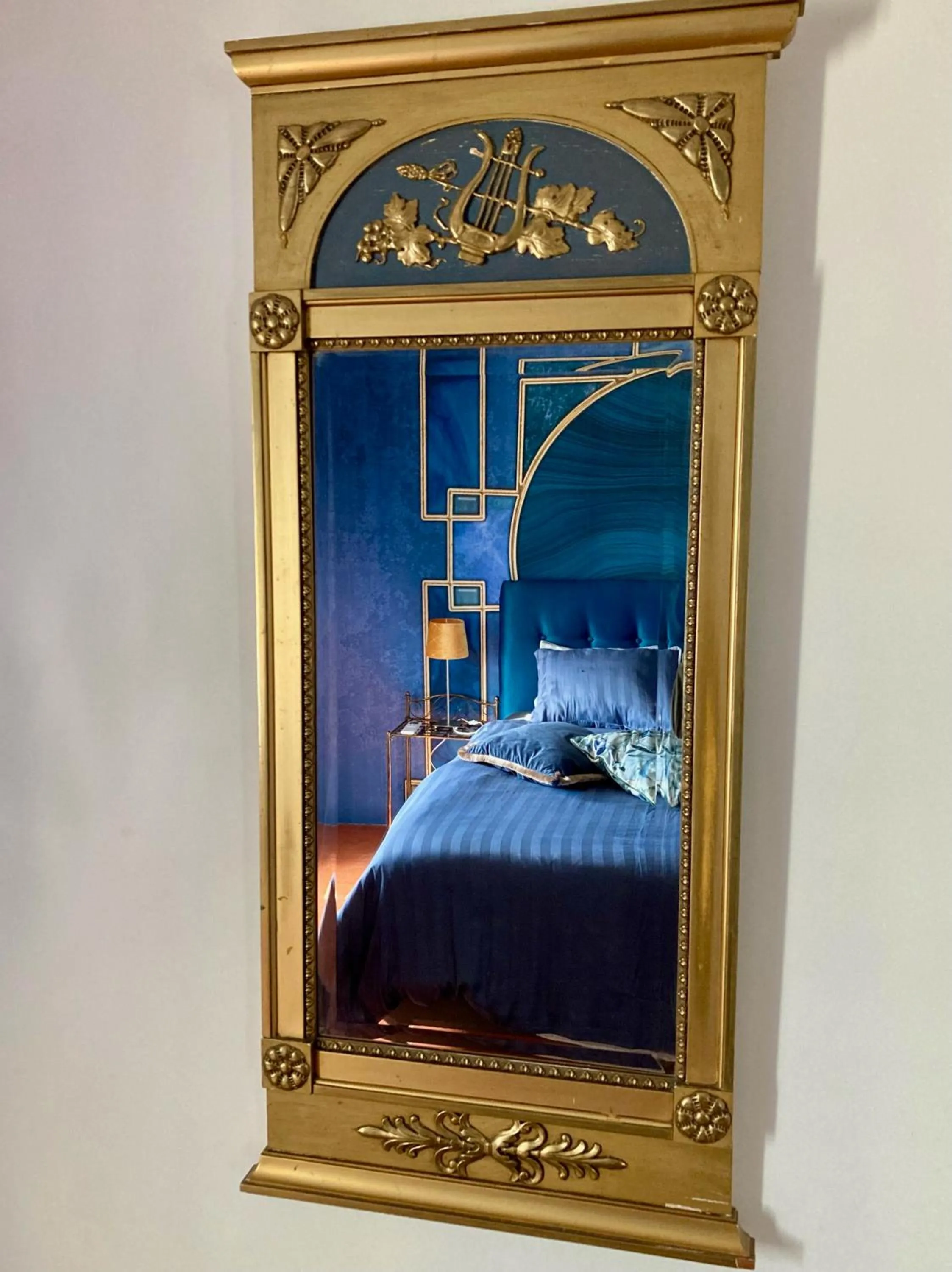 Bedroom, Bed in CheRiedel Bed & Breakfast & Art Gallery