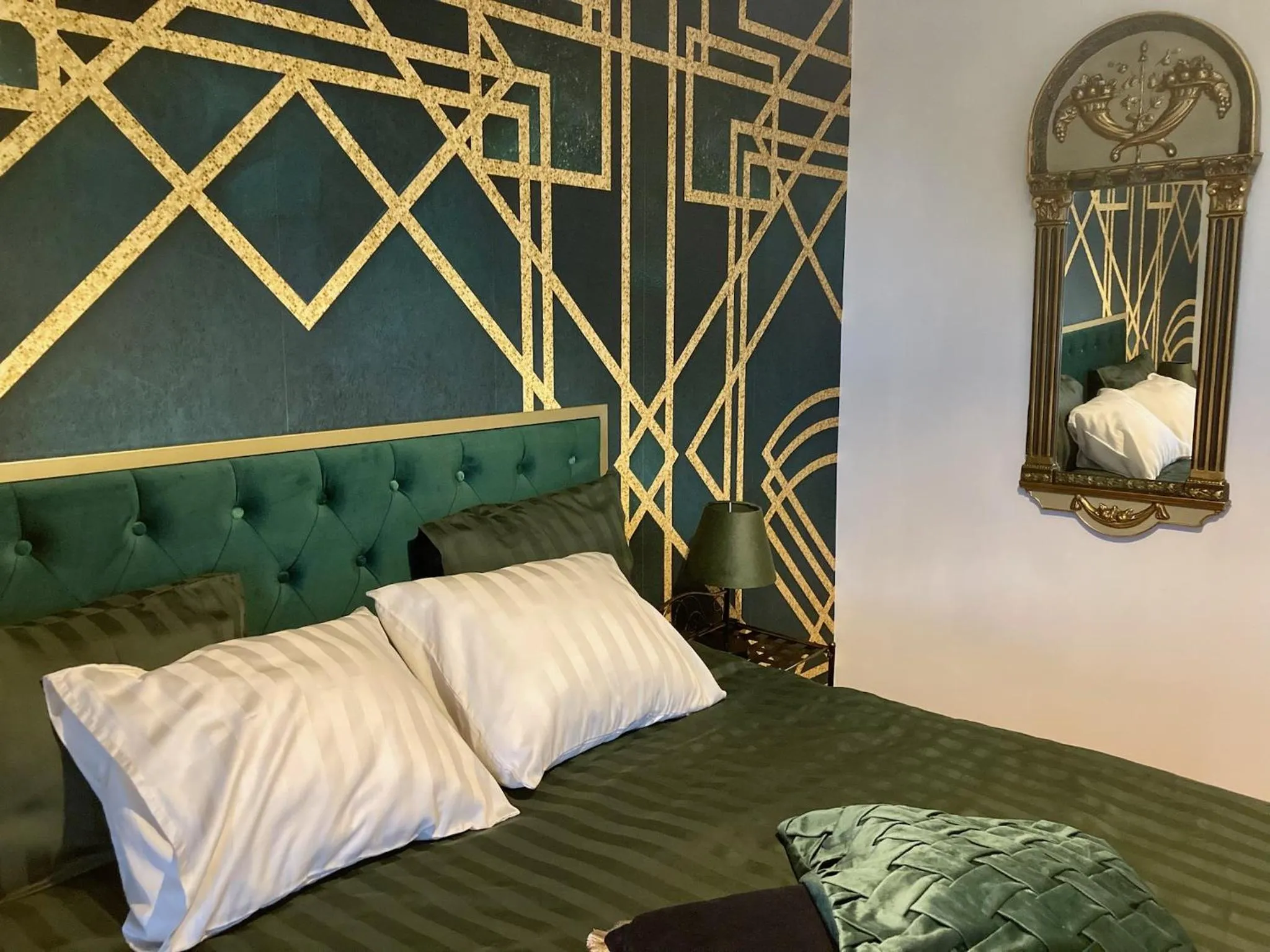 Bedroom, Bed in CheRiedel Bed & Breakfast & Art Gallery