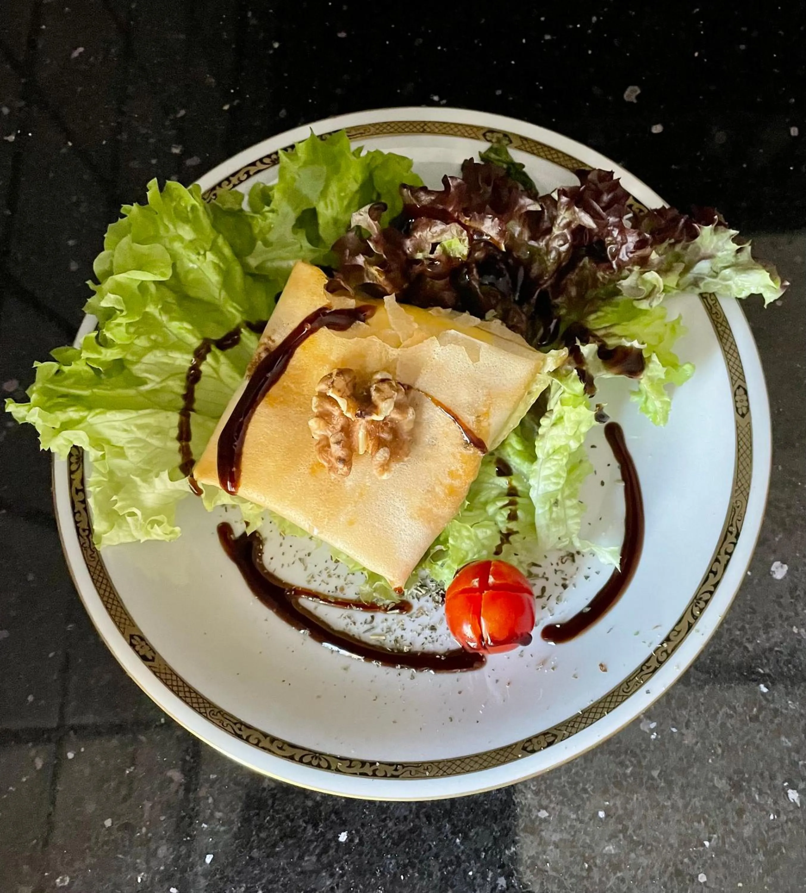 Restaurant/places to eat in CheRiedel Bed & Breakfast & Art Gallery