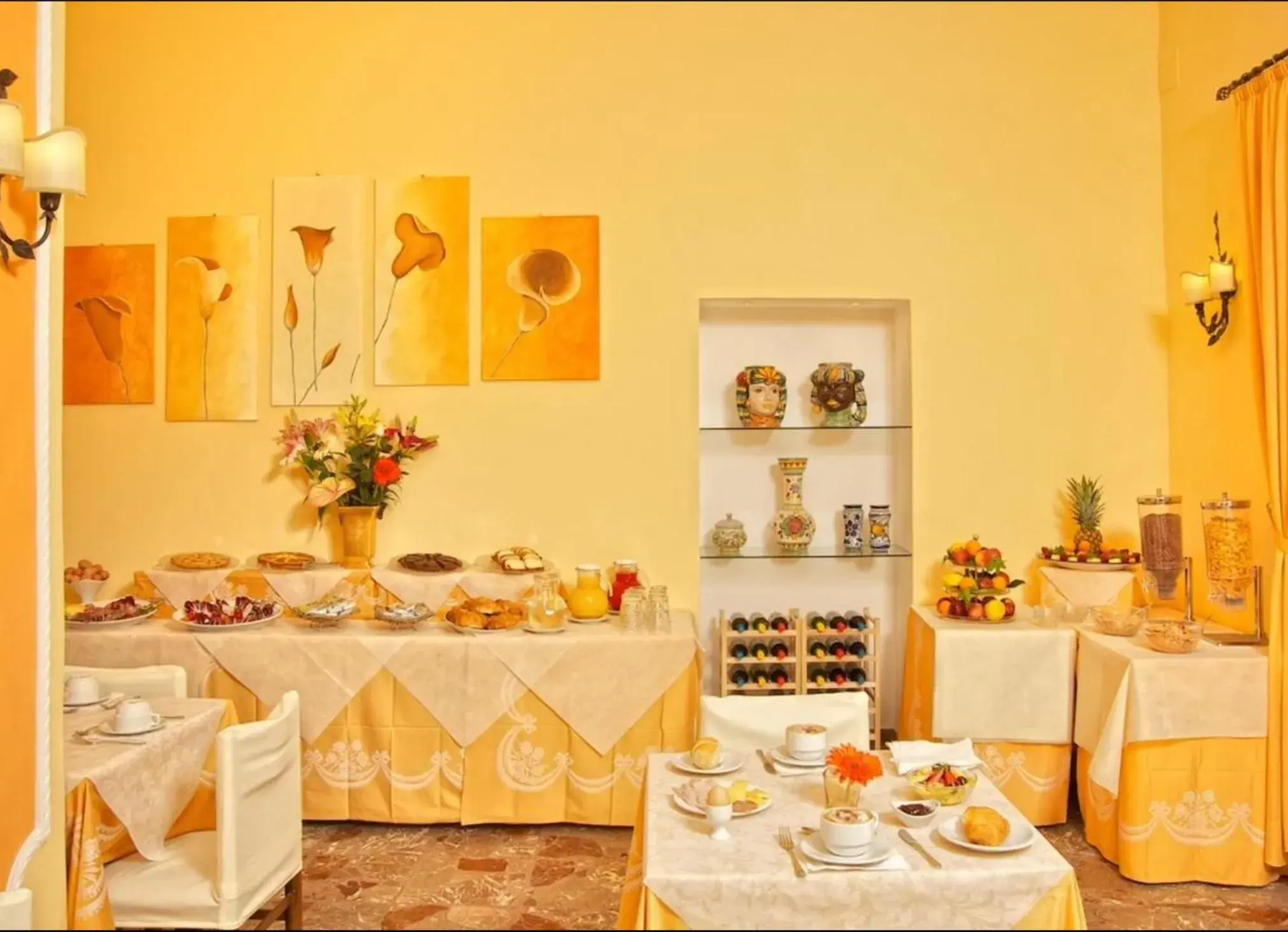 Restaurant/places to eat in Jonic Hotel Mazzarò Restaurant/places to eat in Jonic Hotel Mazzarò