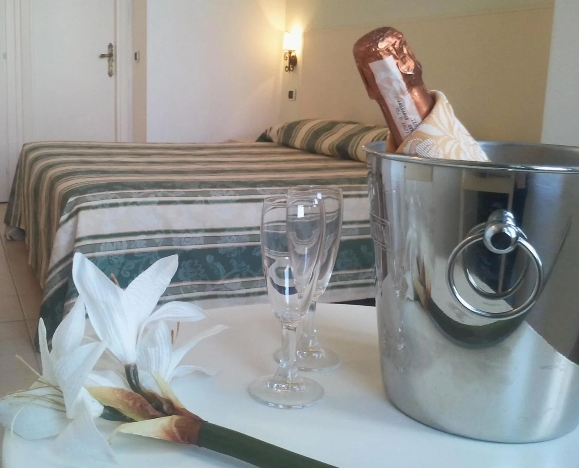 Decorative detail, Bed in Jonic Hotel Mazzarò