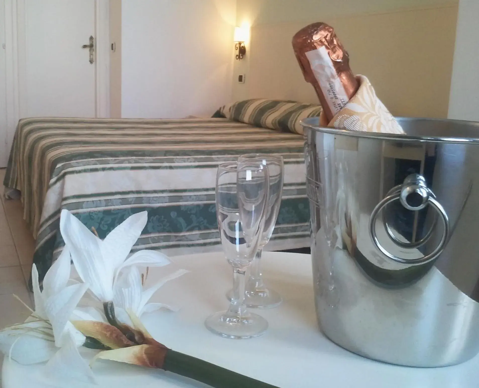 Decorative detail, Bed in Jonic Hotel Mazzarò Decorative detail, Bed in Jonic Hotel Mazzarò