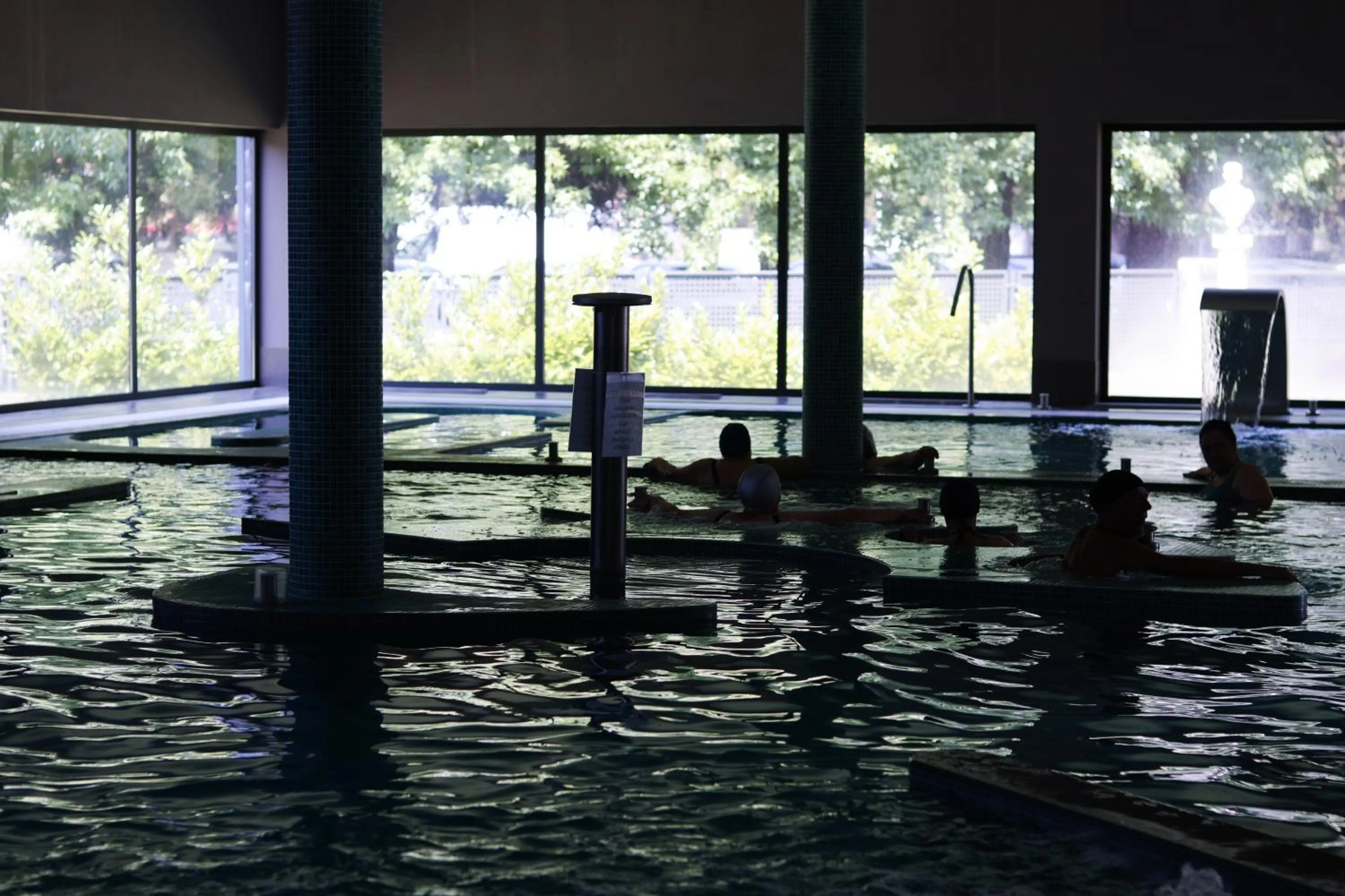Swimming pool in Hotel Bienestar Termas De Vizela