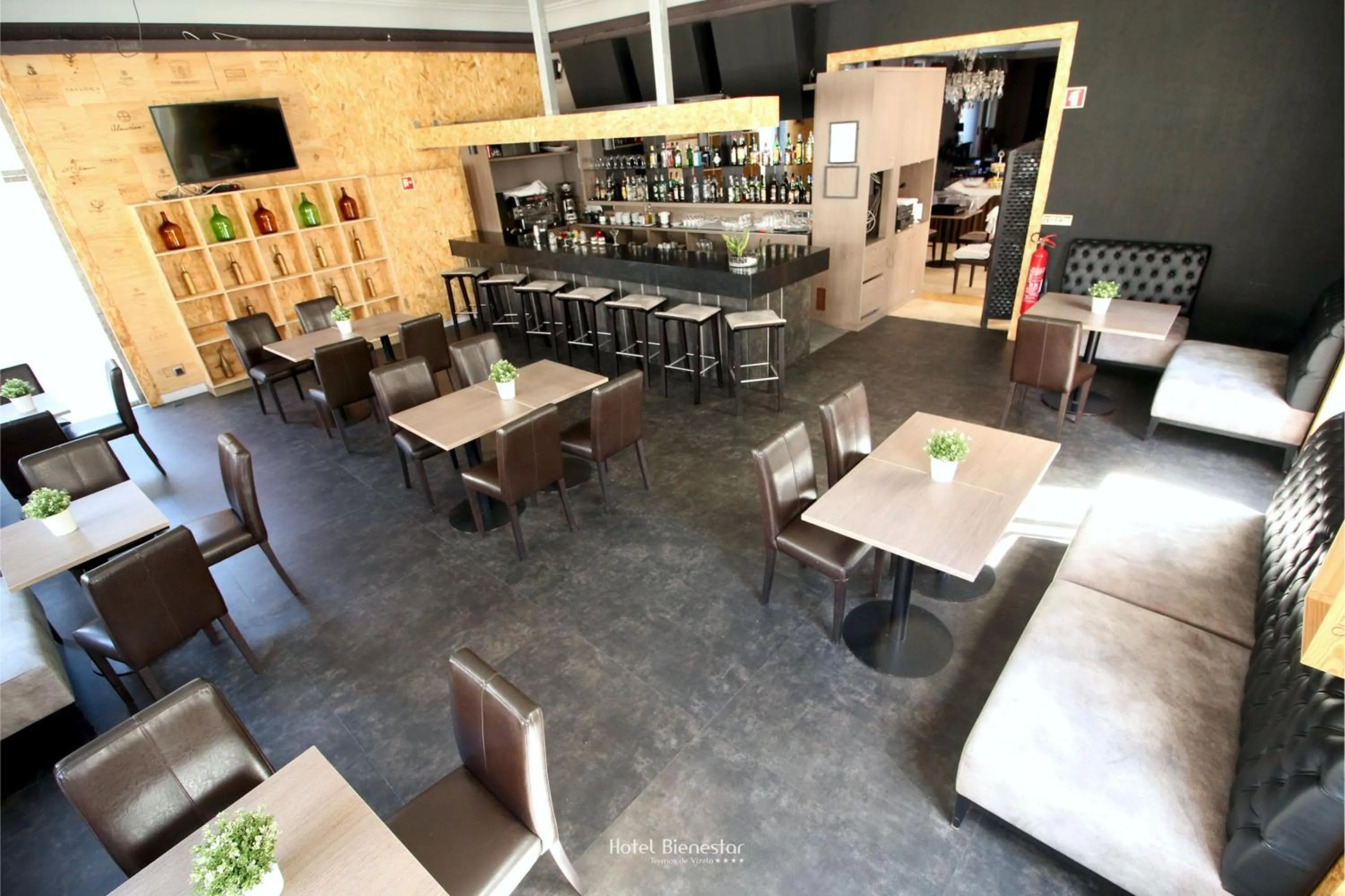 Communal lounge/ TV room in Hotel Bienestar Termas De Vizela