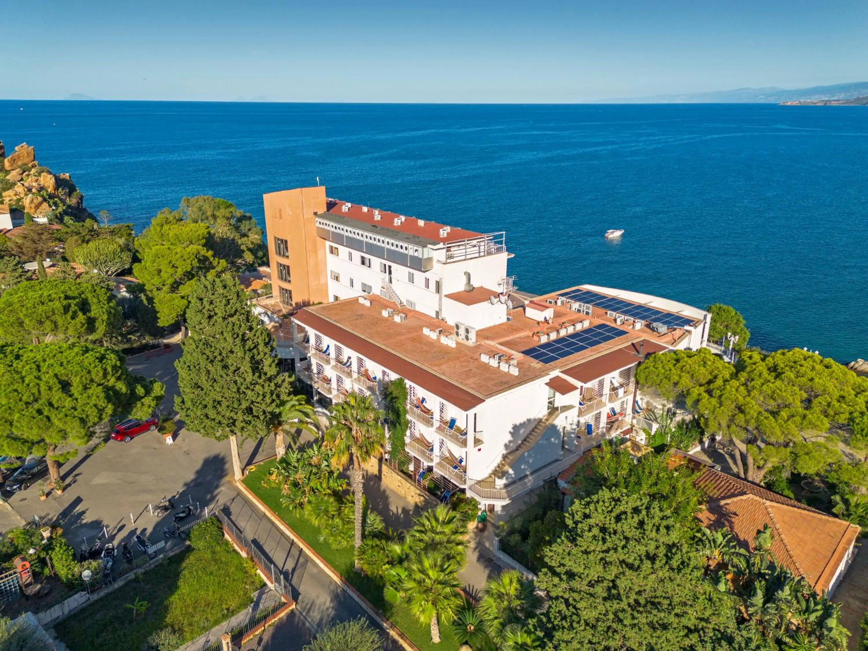 Property building in Hotel Kalura