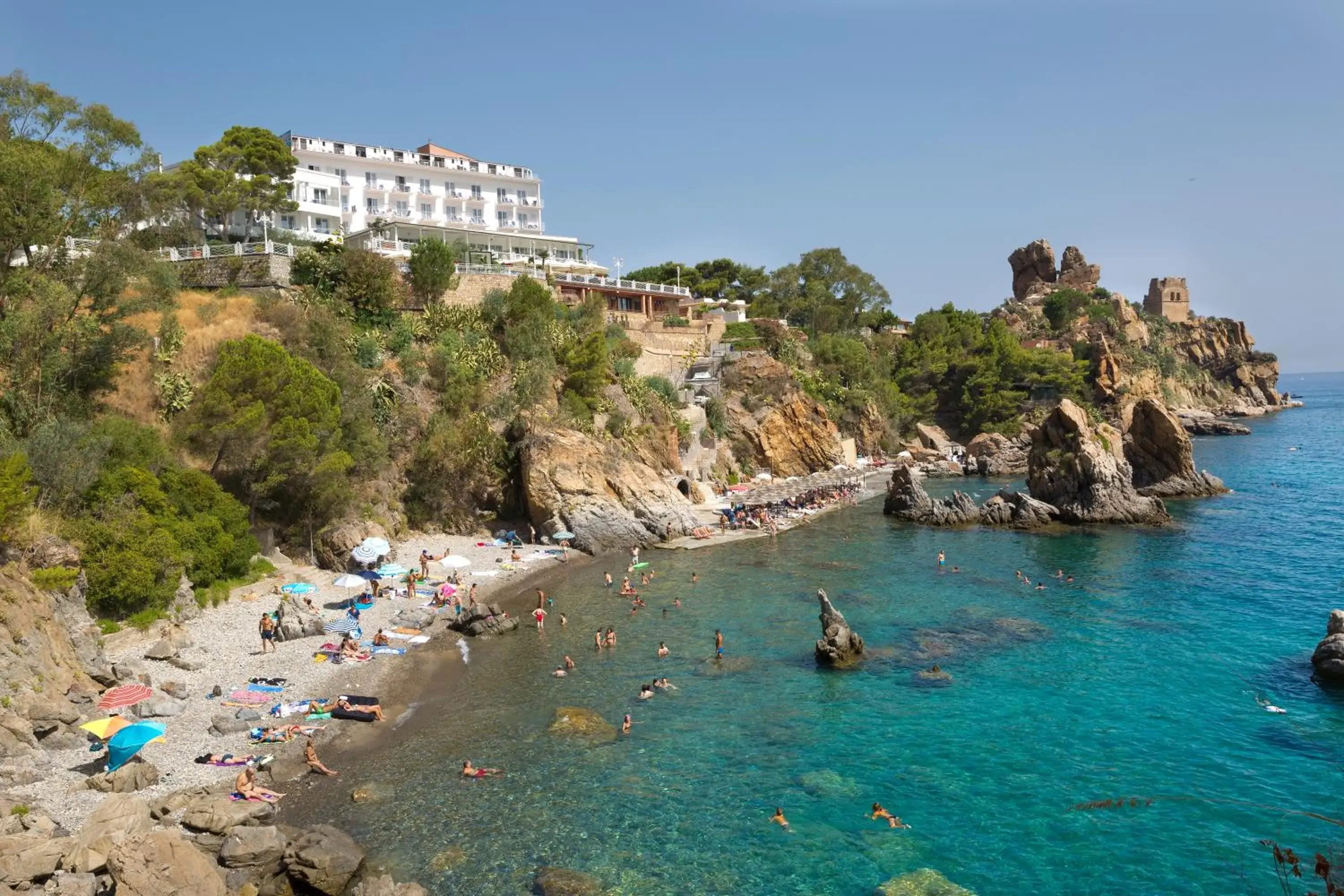 Facade/entrance in Hotel Kalura Facade/entrance in Hotel Kalura