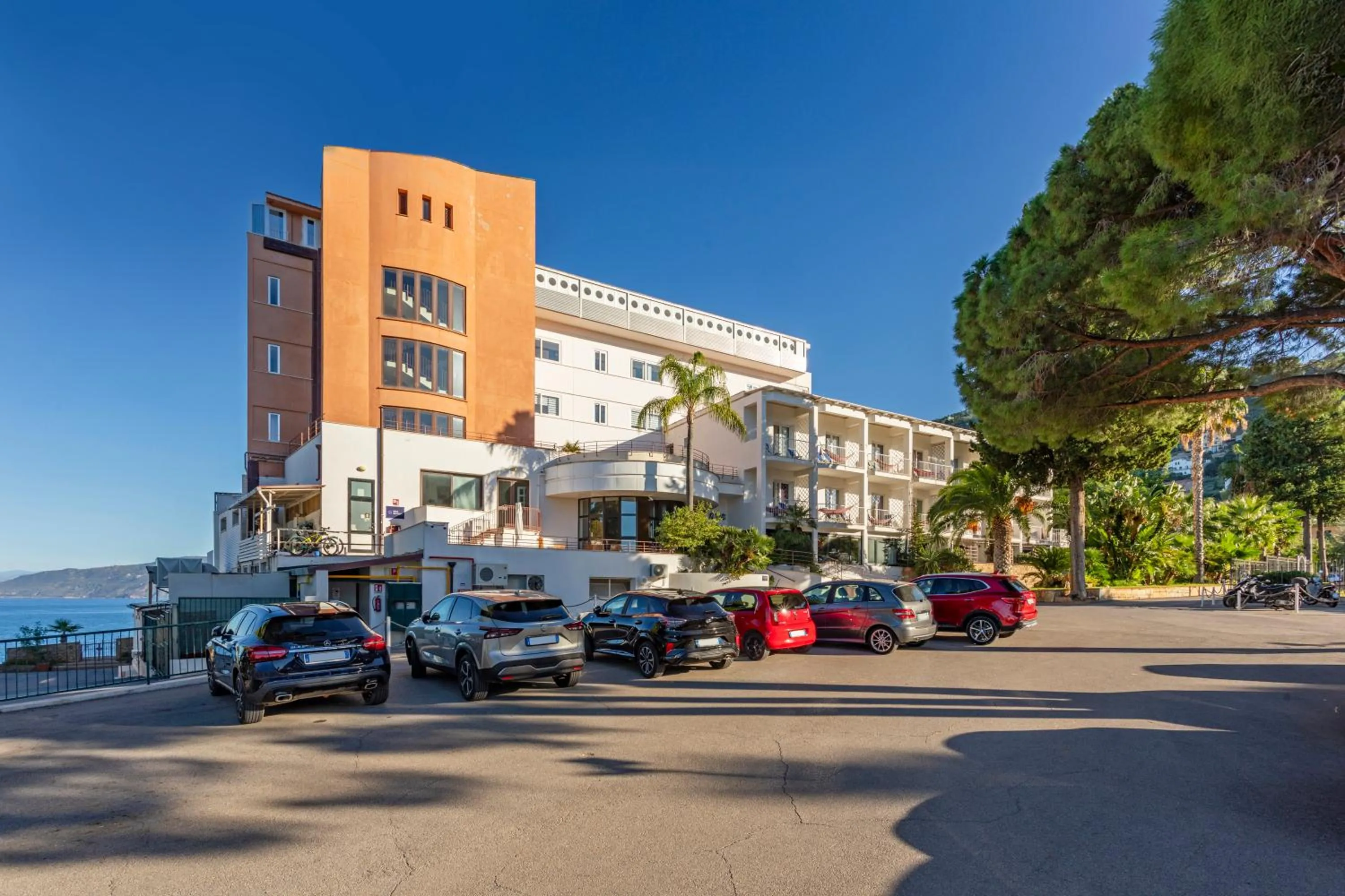 Property building in Hotel Kalura