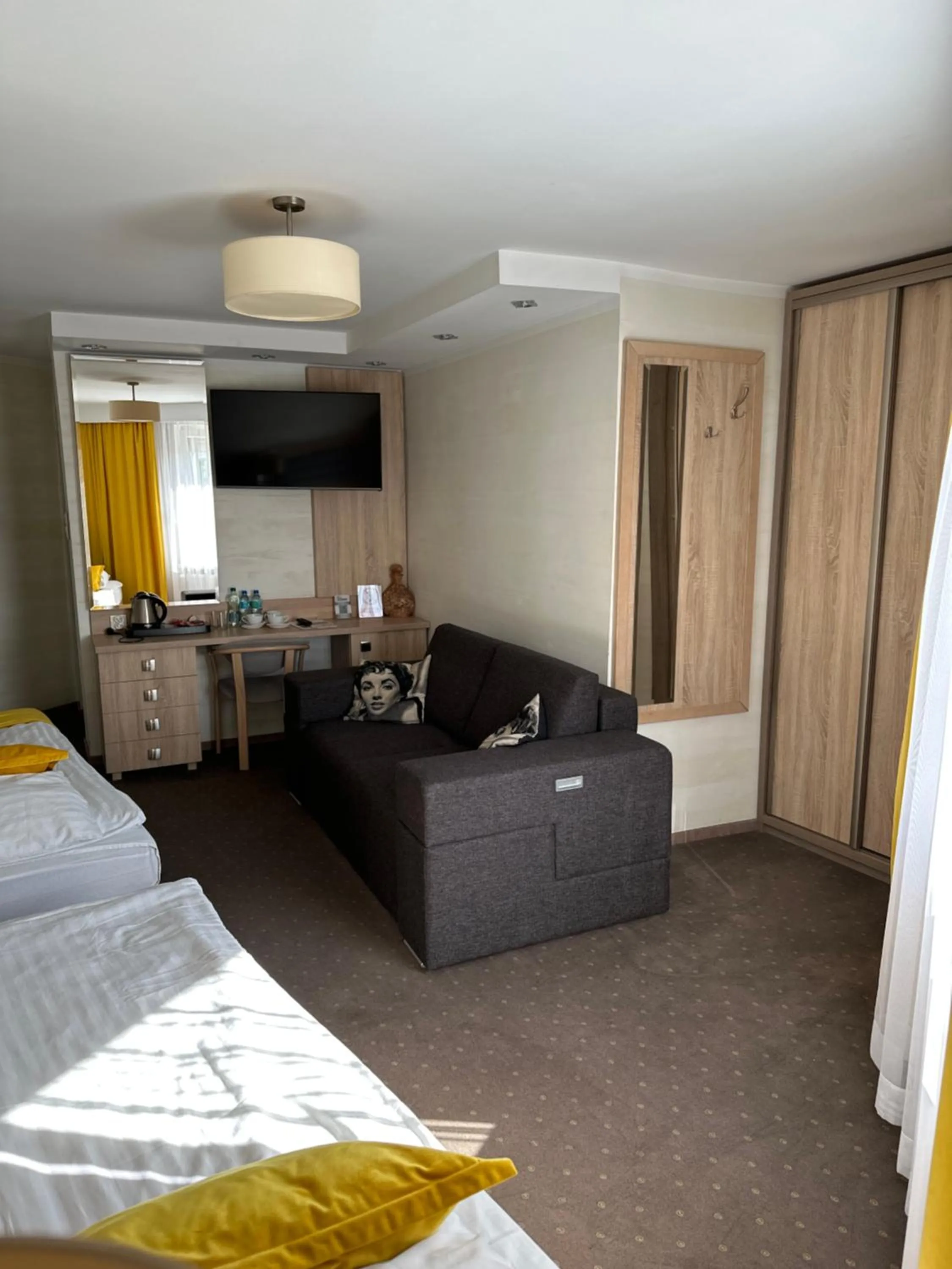 Bed in Diament i Brylant