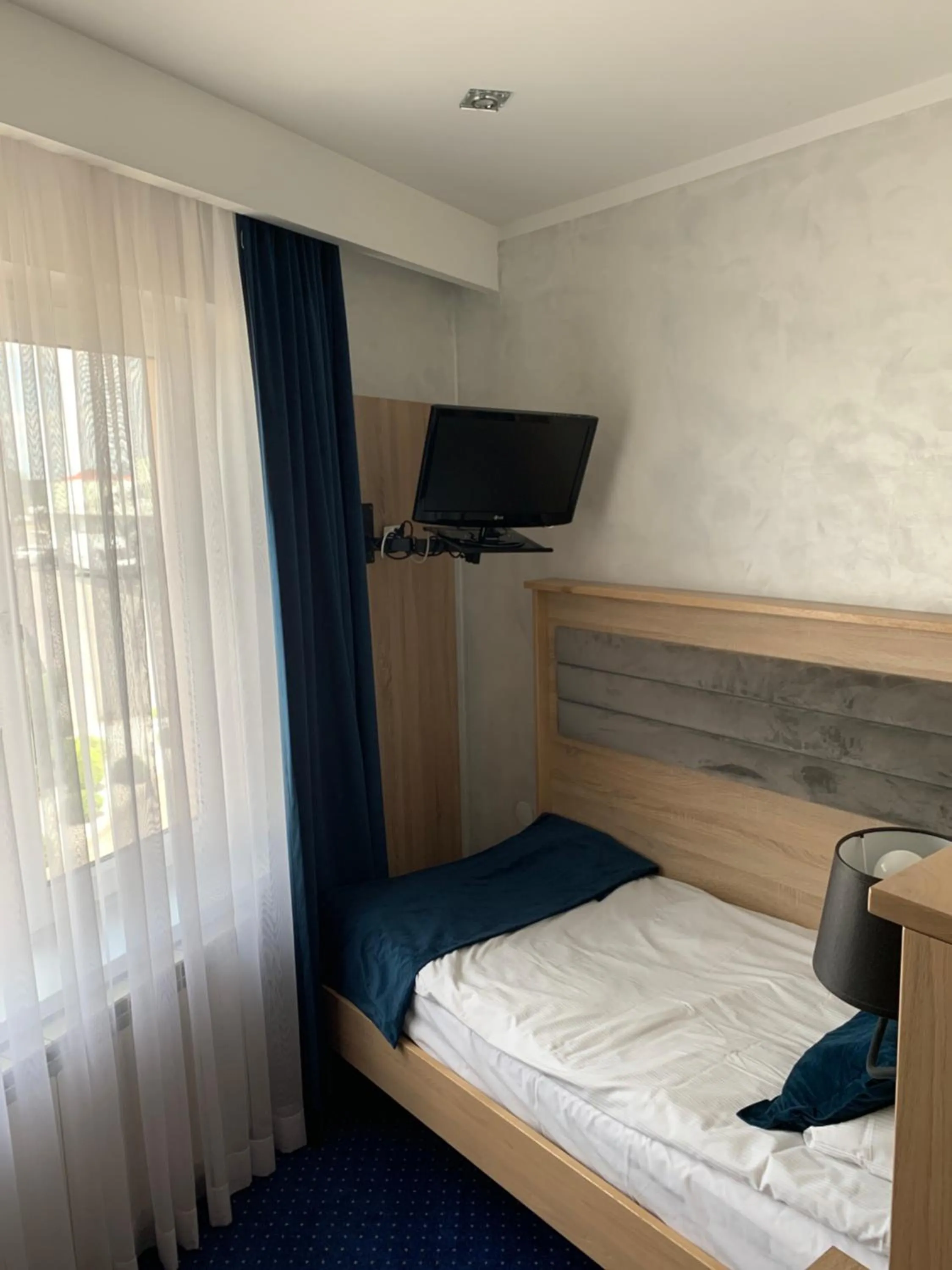 Bed in Diament i Brylant