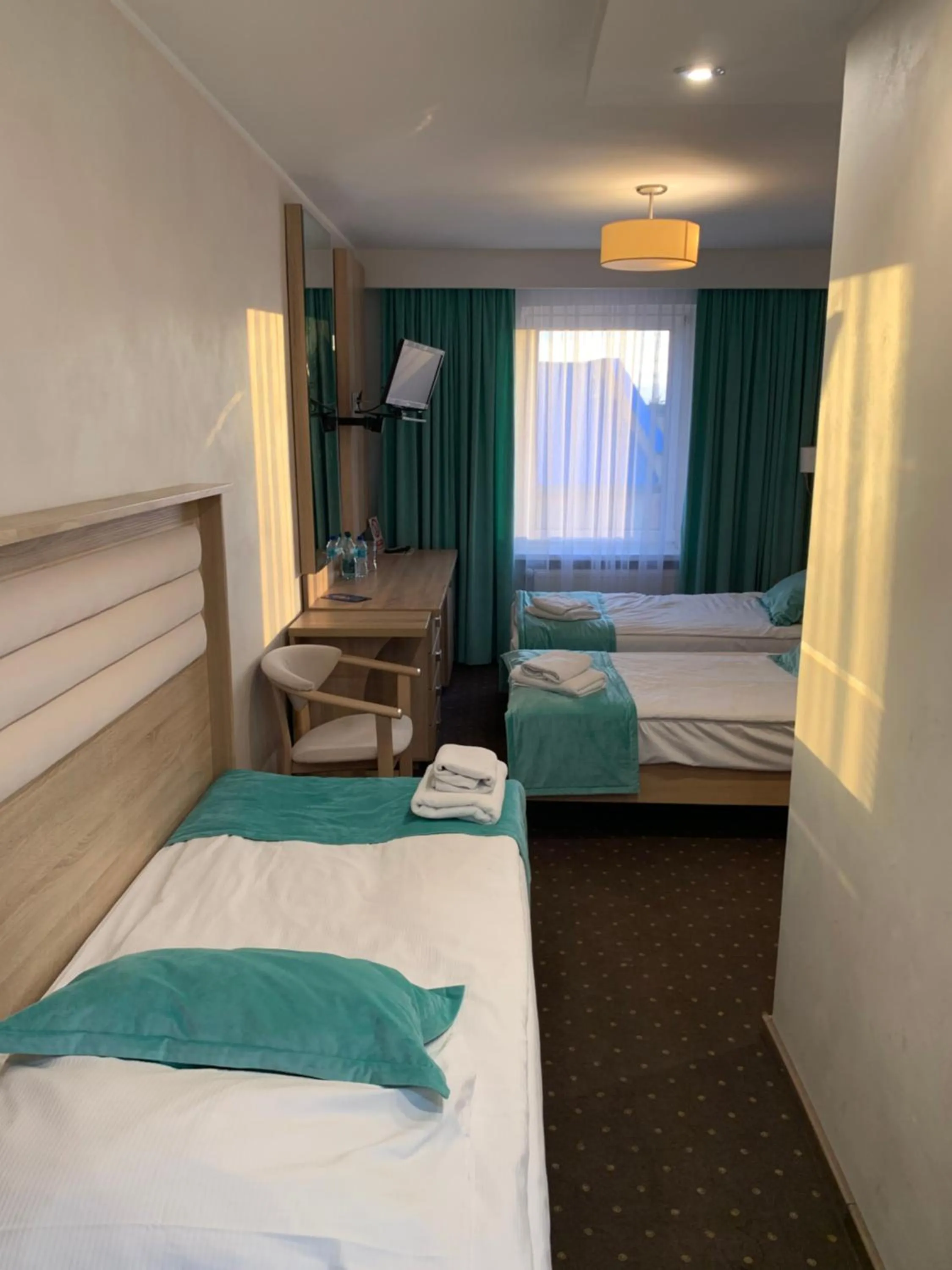 Bed in Diament i Brylant