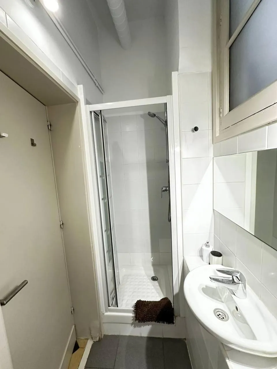 Bathroom in Alojamiento Roger