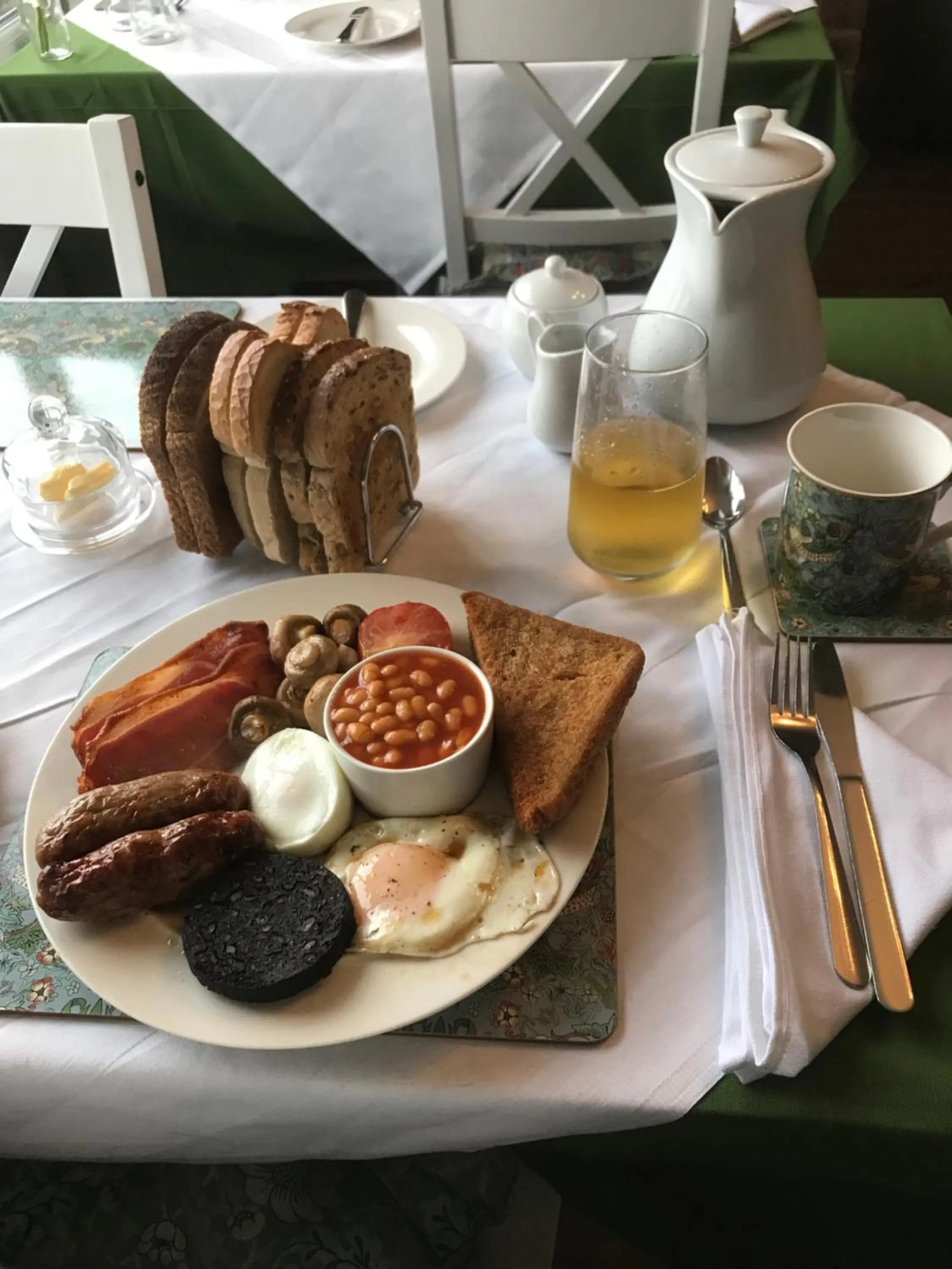 Breakfast in Dale View bed & breakfast