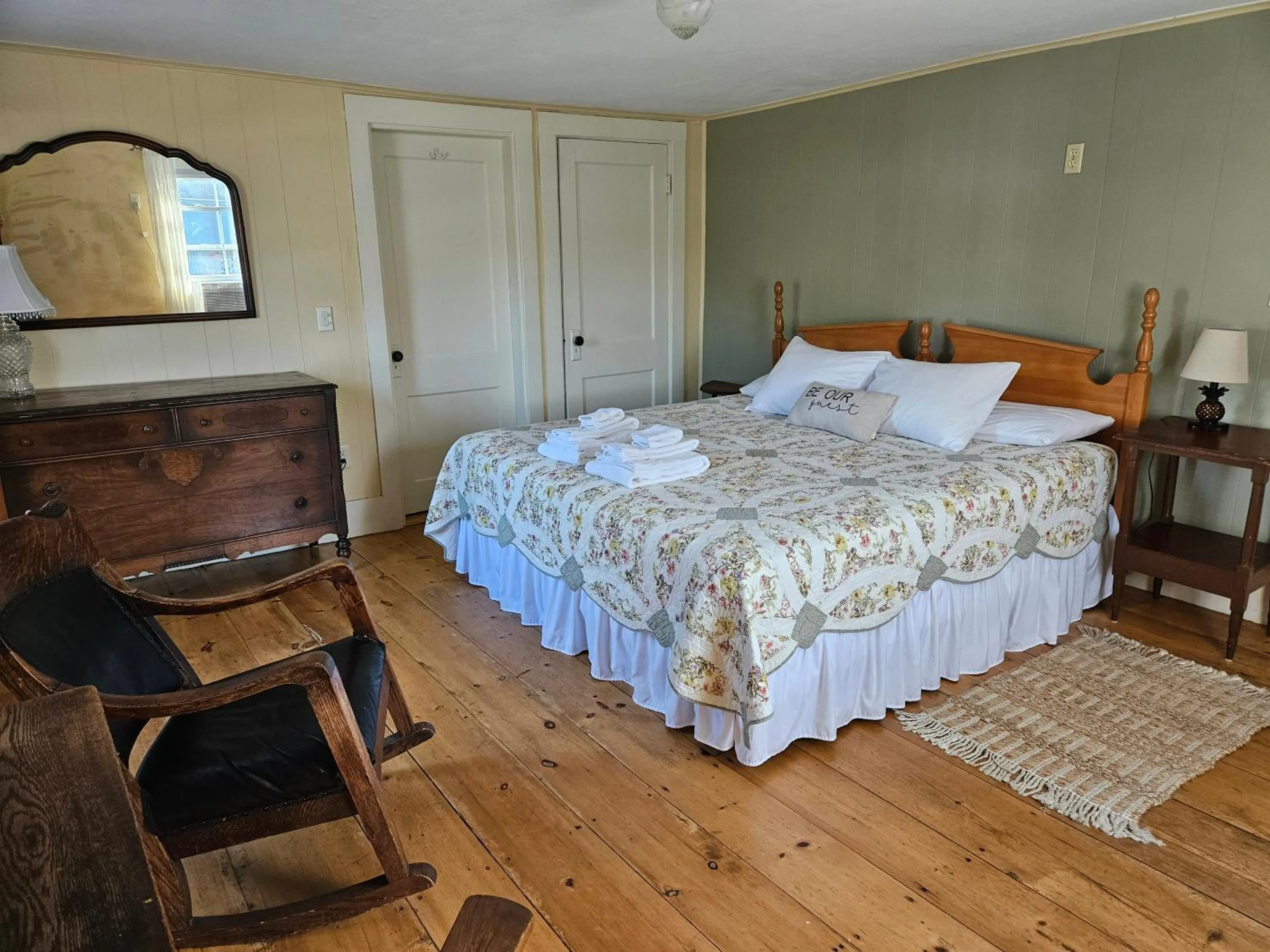 Bedroom in The Cornish Inn