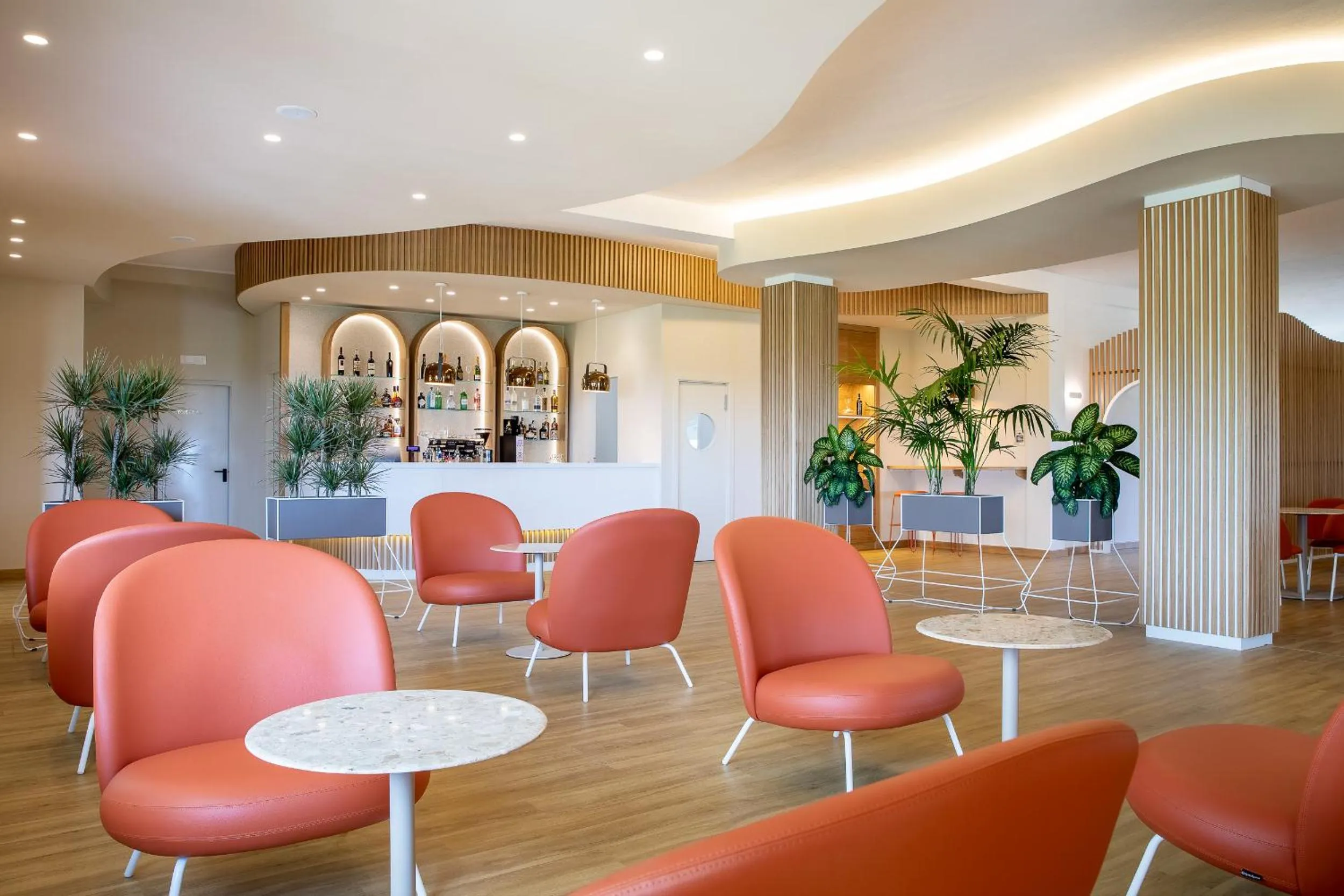 Lounge or bar in Lu' Hotel Porto Pino