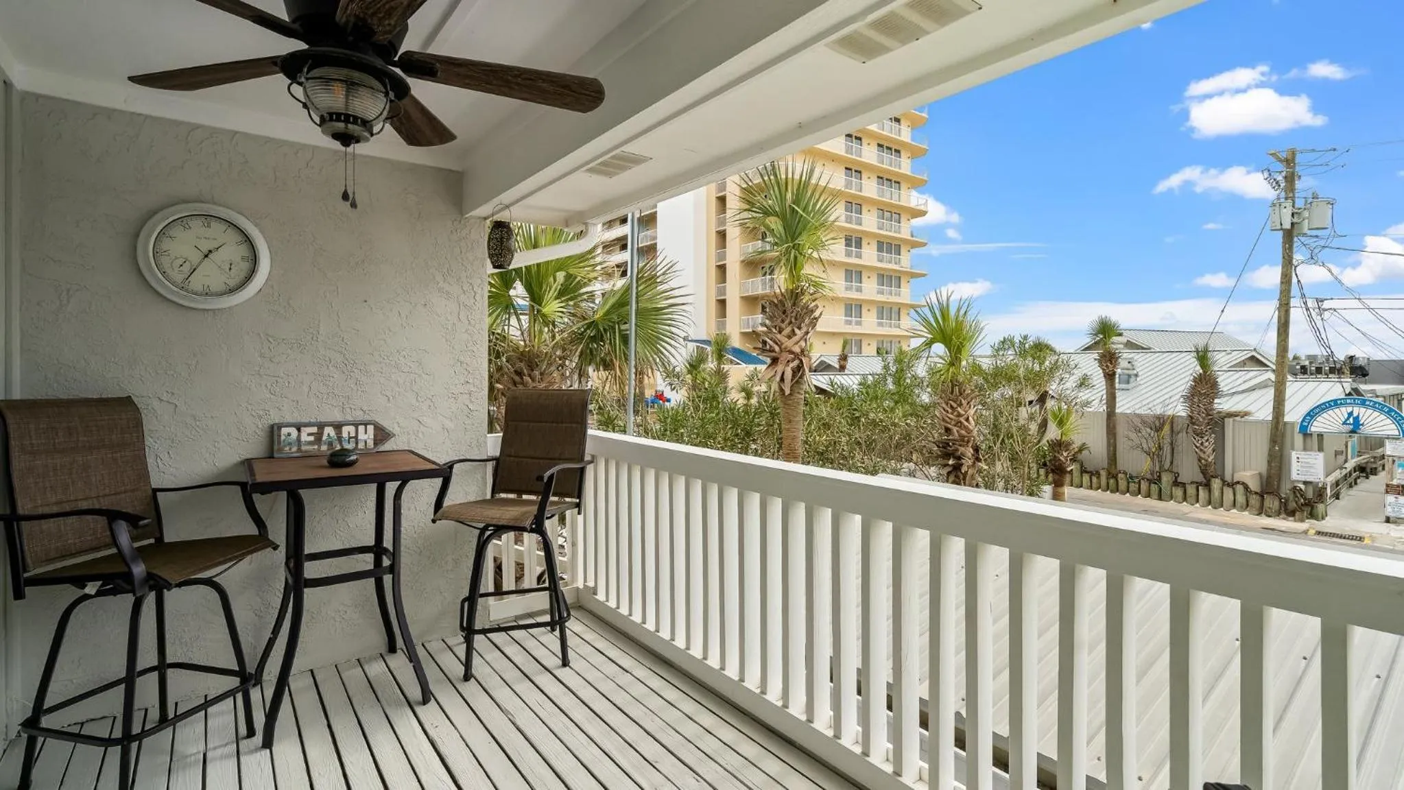 Gulf View Beach Bungalow, Hot Tub, Dog-Friendly, Near Scooners, Near Beach
