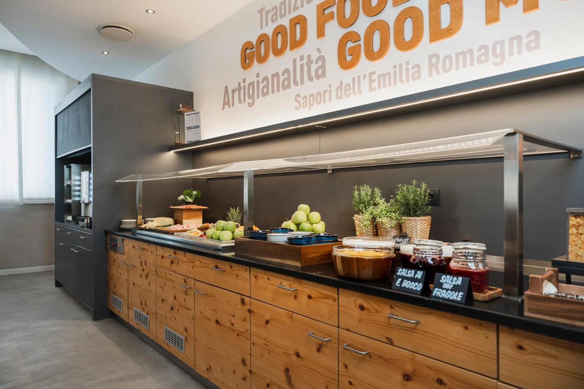 Buffet breakfast in Mitico Hotel & Natural Spa