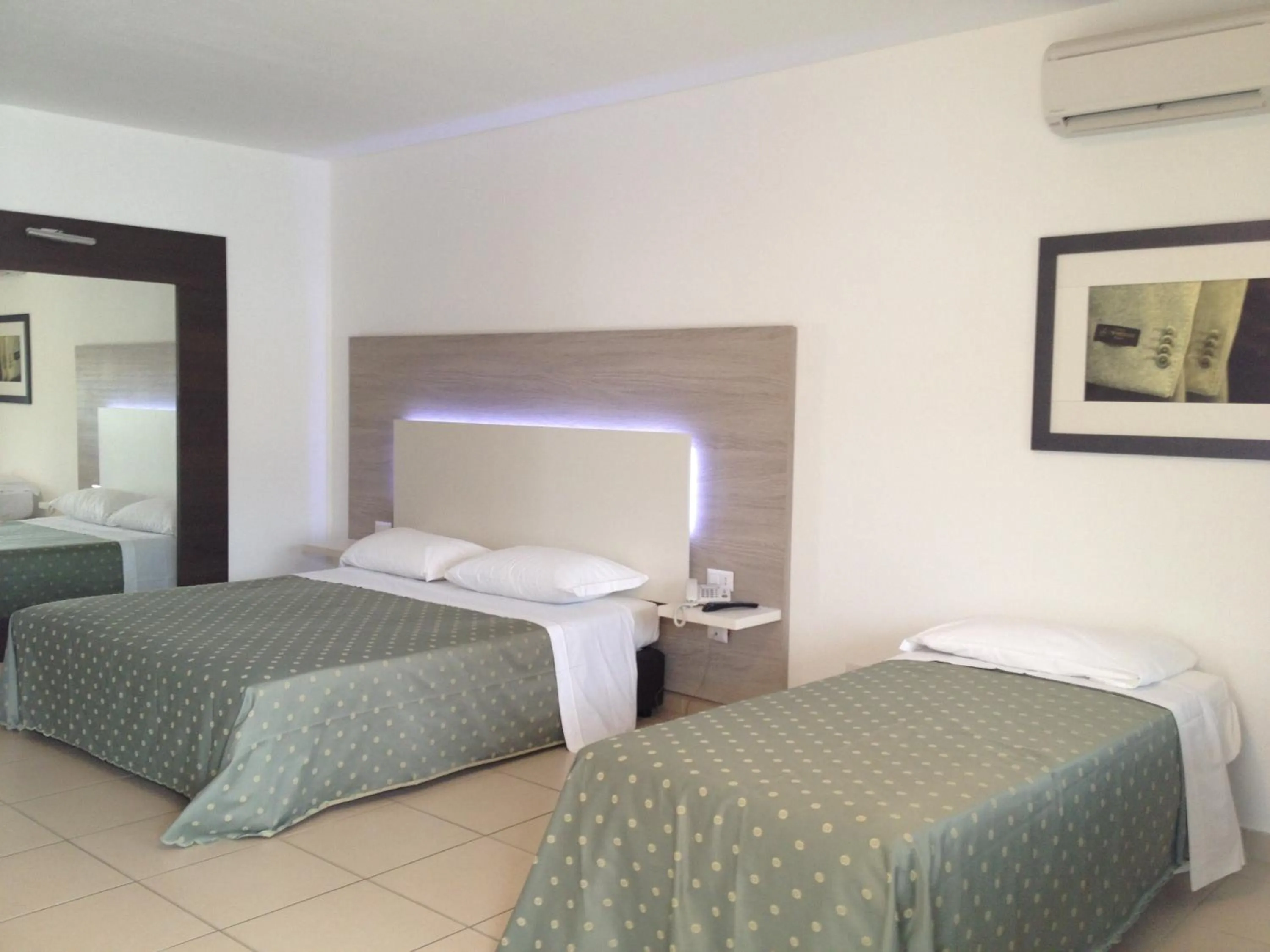 Bed in Hotel Ambrosio La Corte