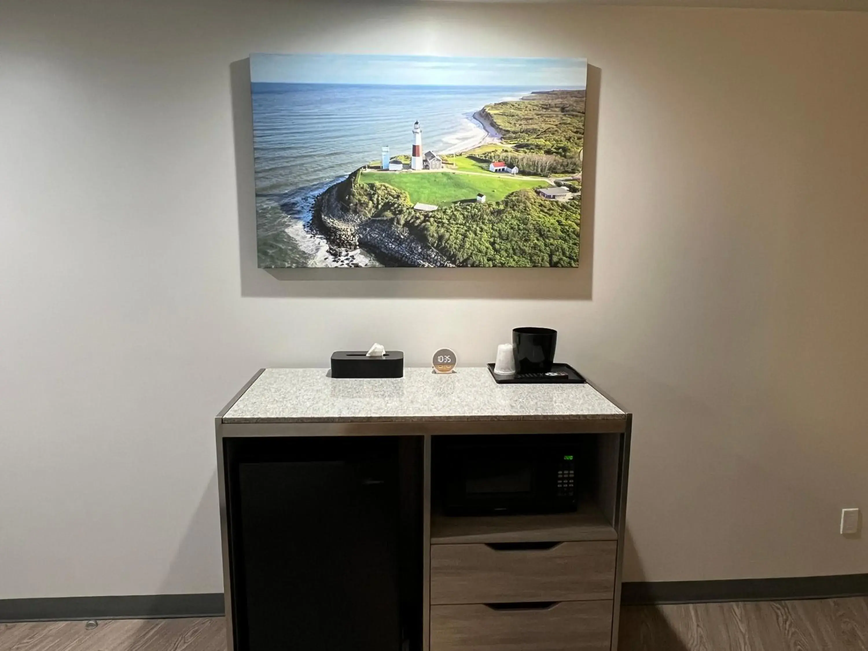 hair dresser in 112 Motel hair dresser in 112 Motel